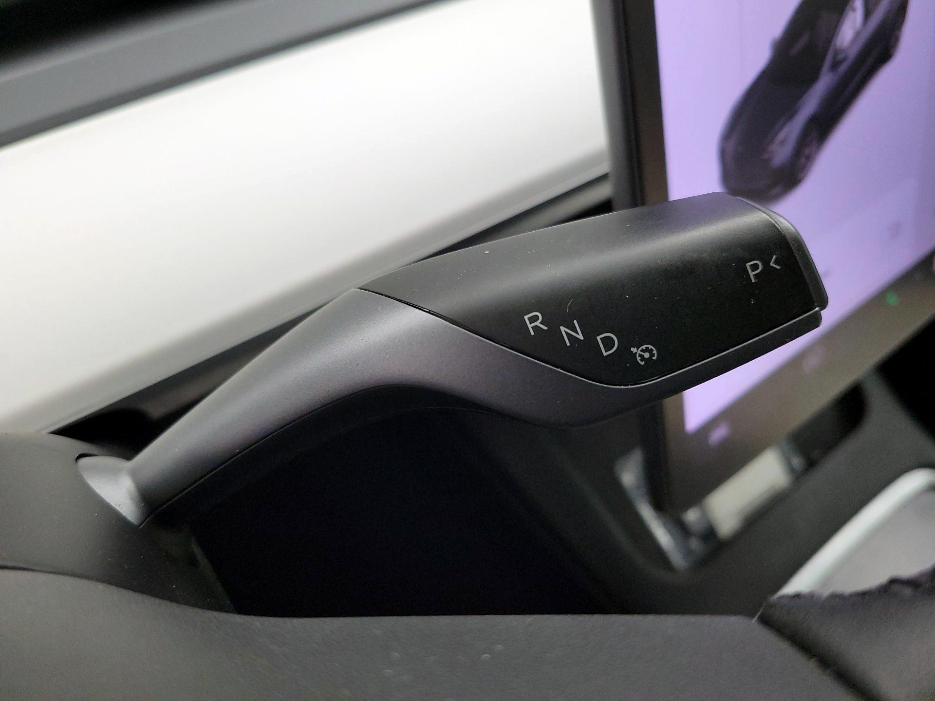 Thumbnail: 2021 Tesla Model 3 - 17