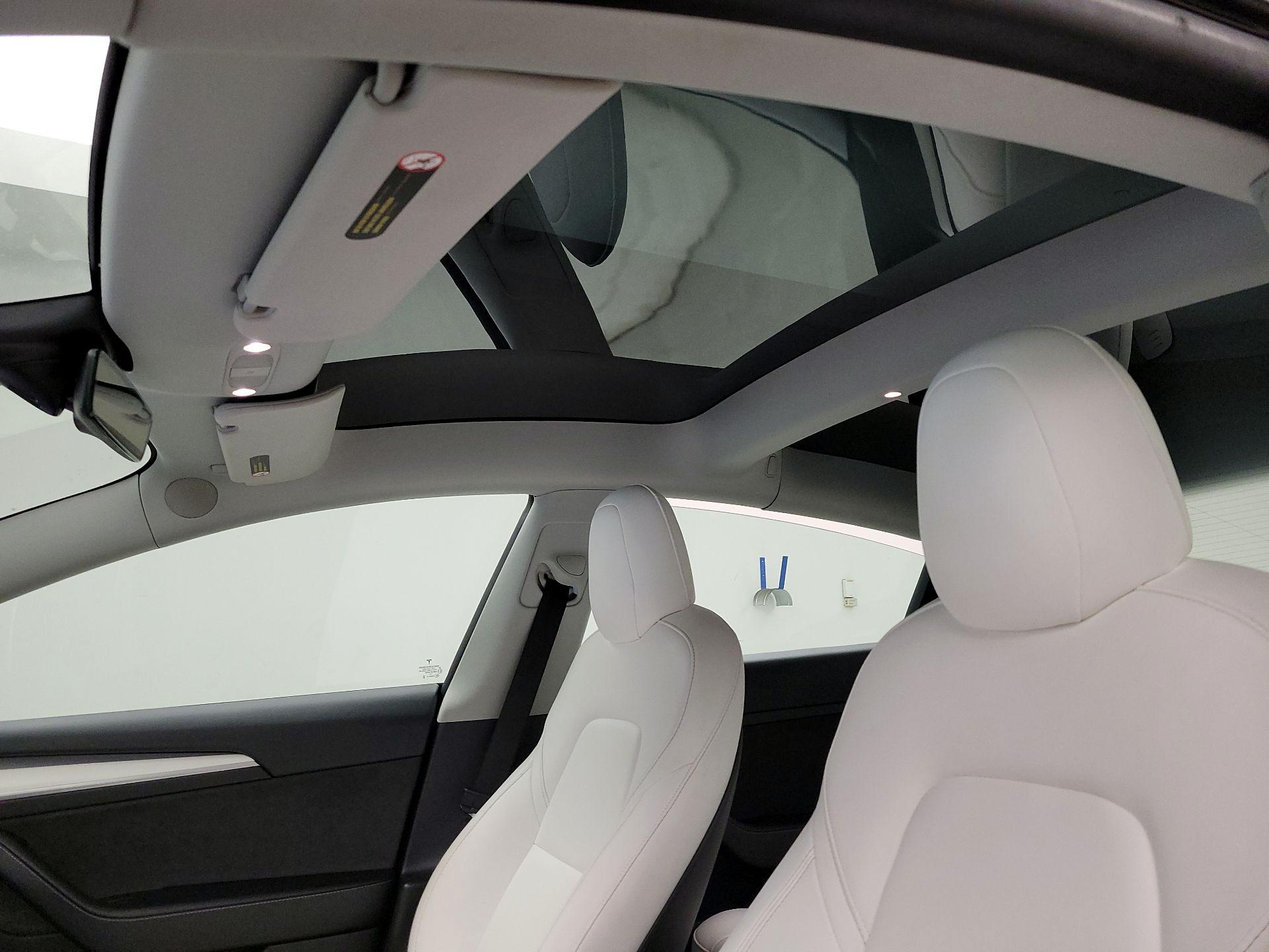 Thumbnail: 2021 Tesla Model 3 - 18