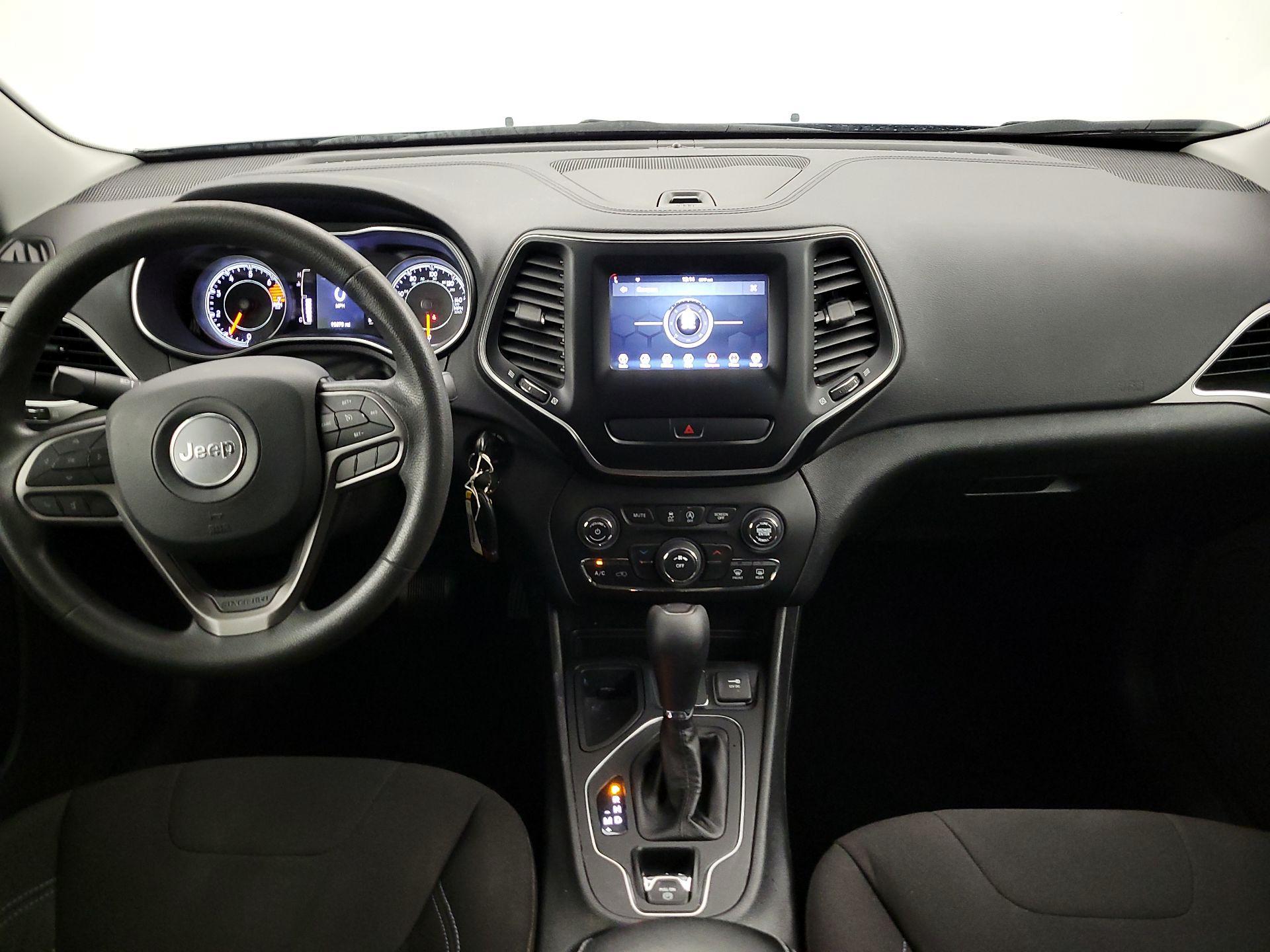 Thumbnail: 2020 Jeep Cherokee - 9