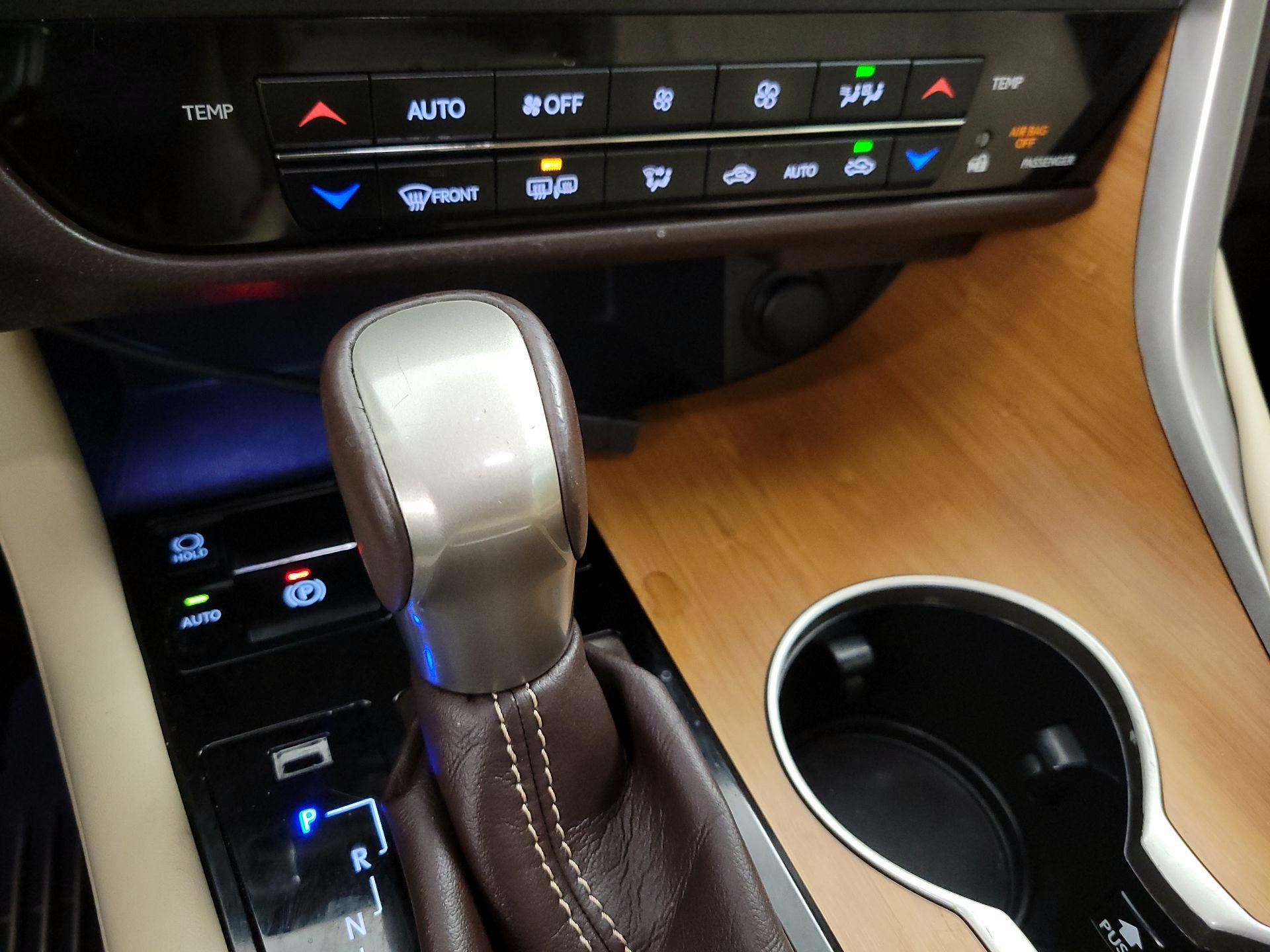 Thumbnail: 2017 Lexus RX - 17