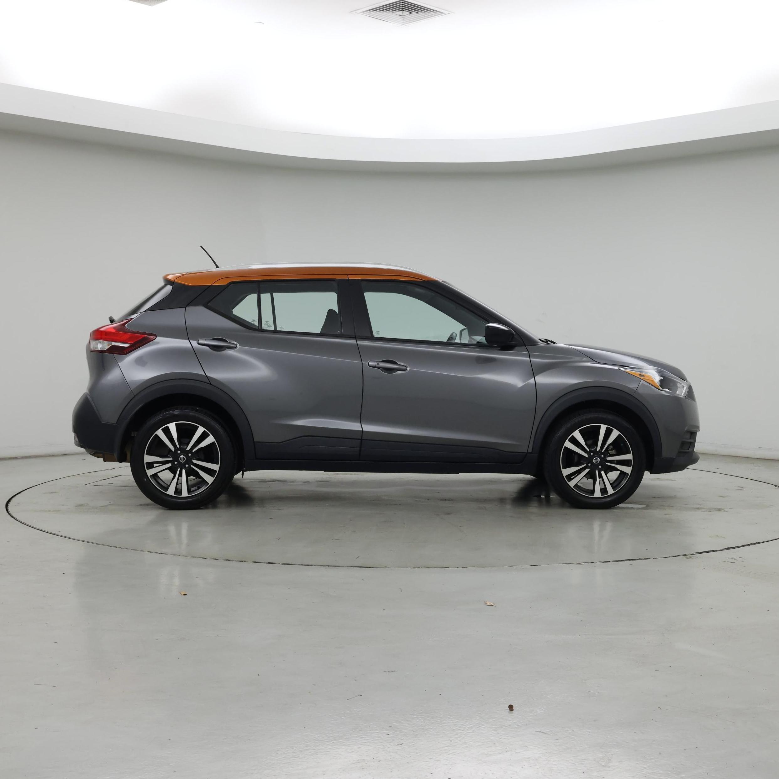 Thumbnail: 2018 Nissan Kicks - 7