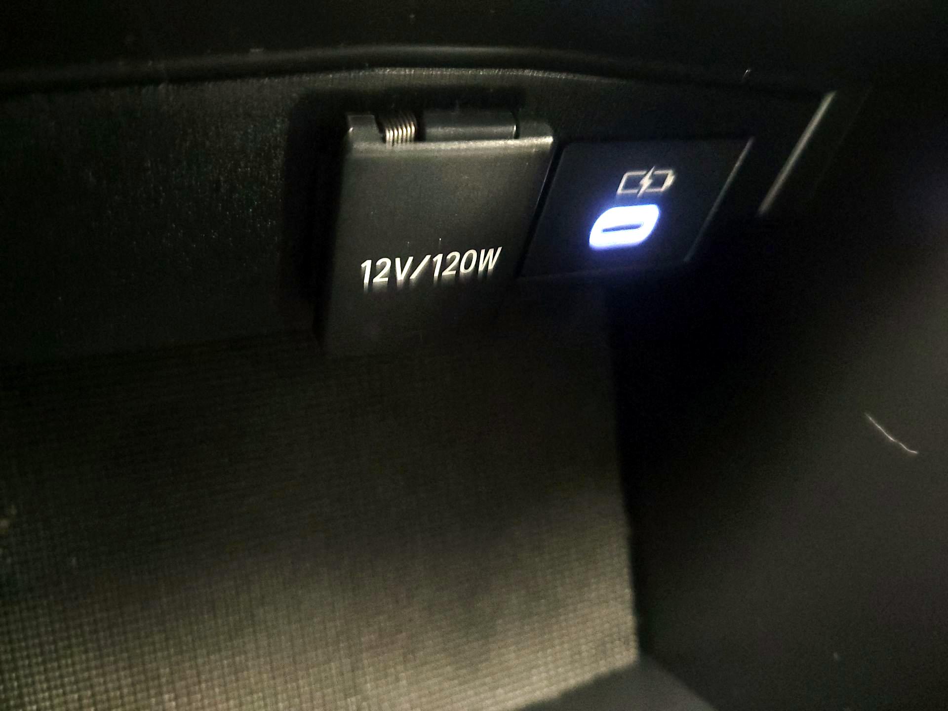 Thumbnail: 2023 Toyota Corolla - 18