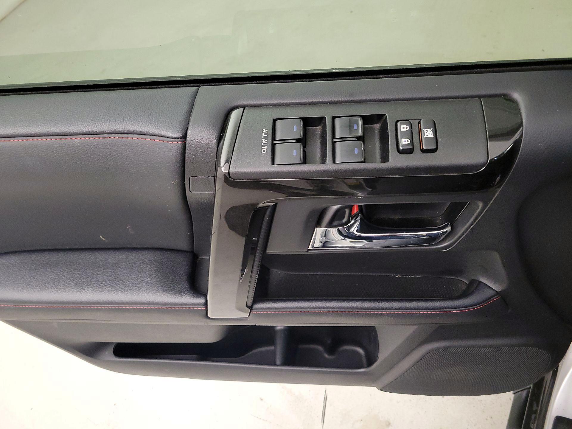 Thumbnail: 2021 Toyota 4Runner - 12