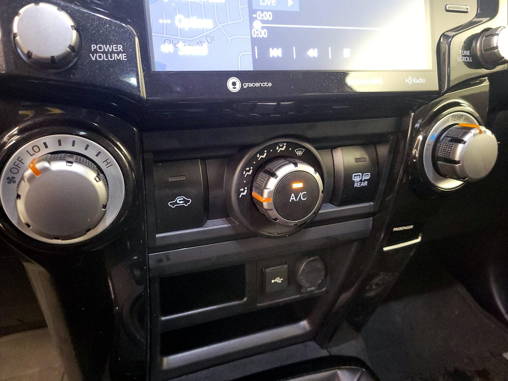 Thumbnail: 2021 Toyota 4Runner - 17