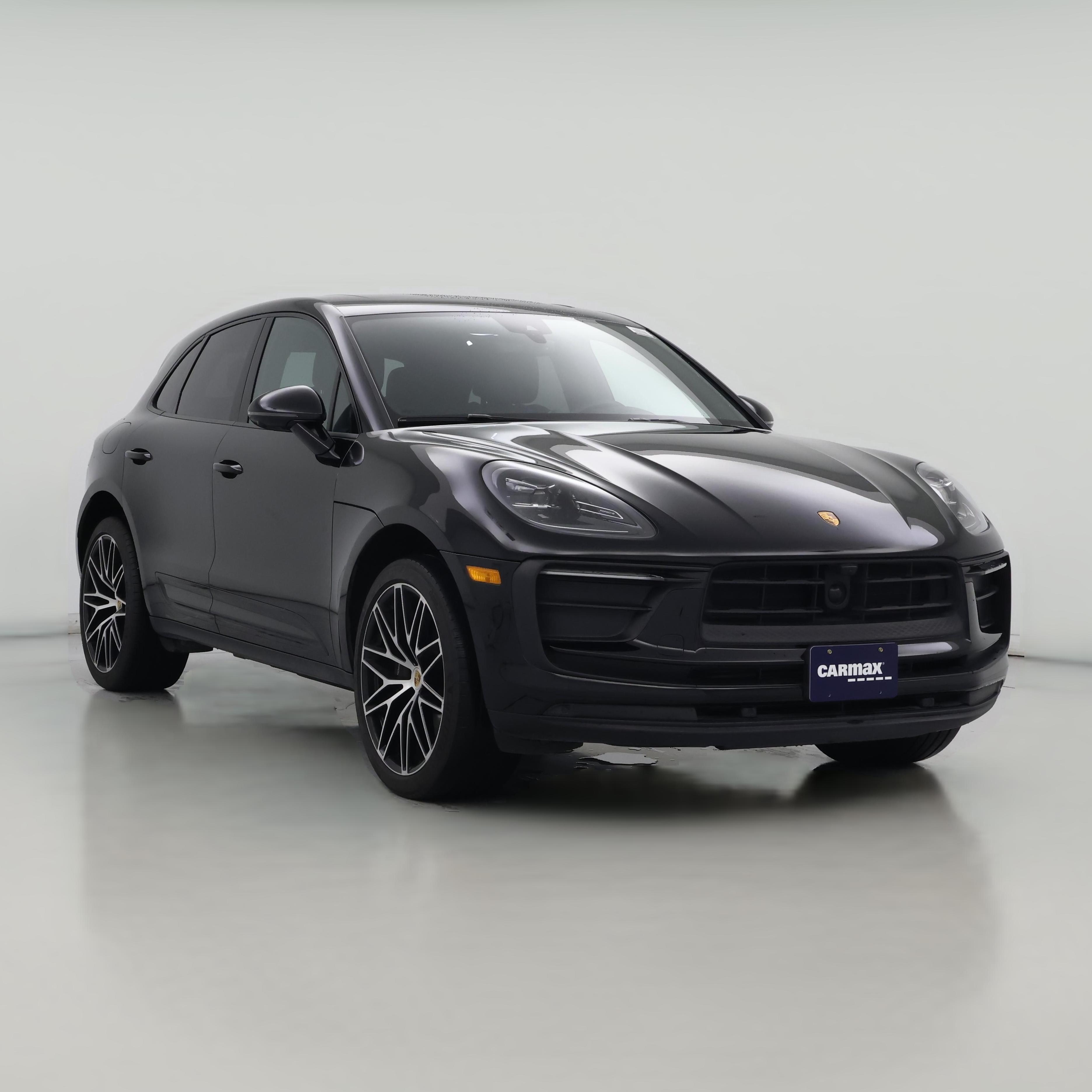 Thumbnail: 2023 Porsche Macan - 1
