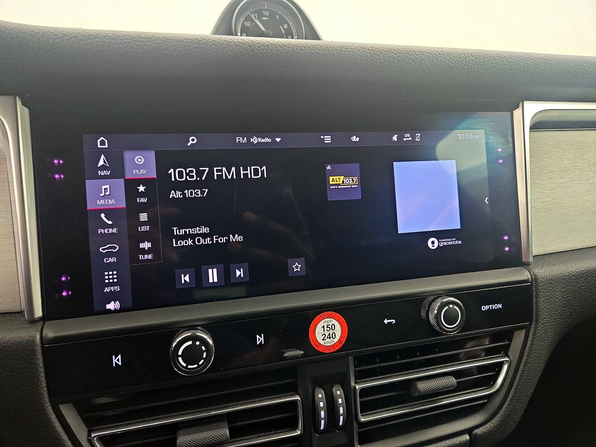 Thumbnail: 2023 Porsche Macan - 16