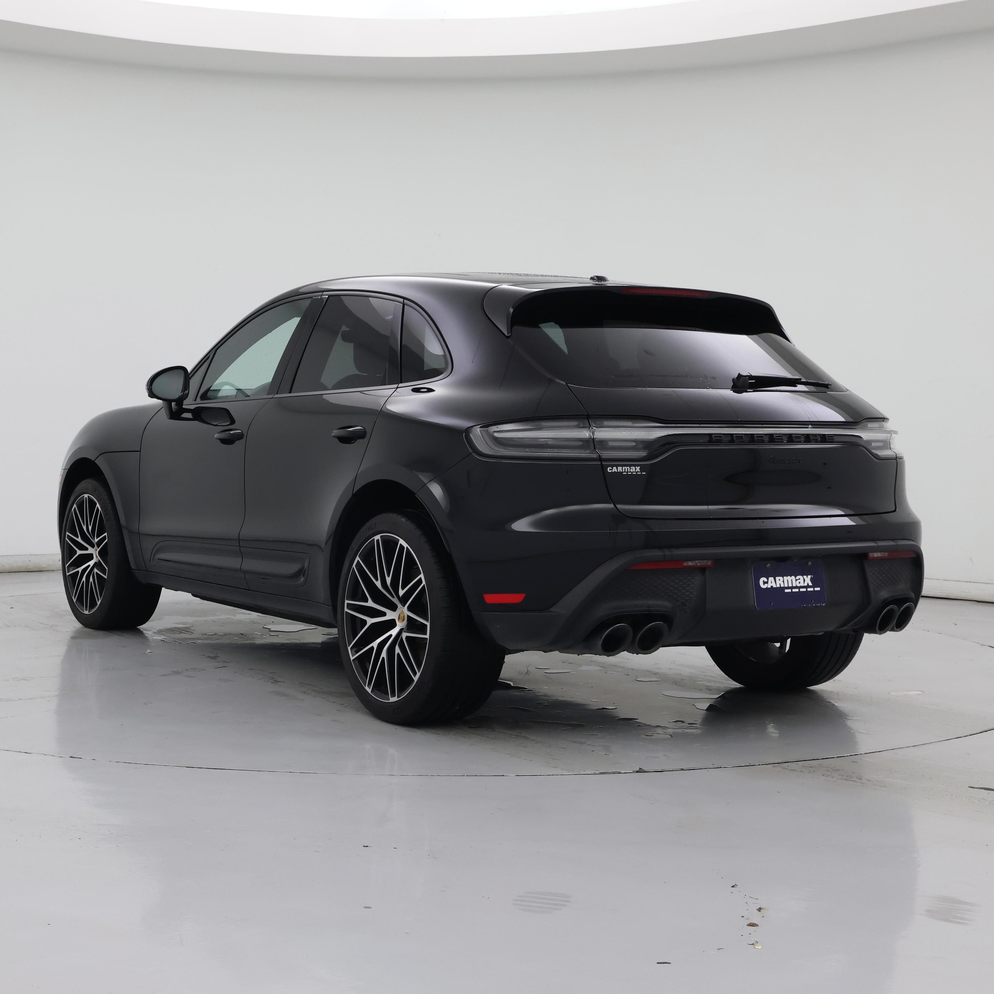 Thumbnail: 2023 Porsche Macan - 2