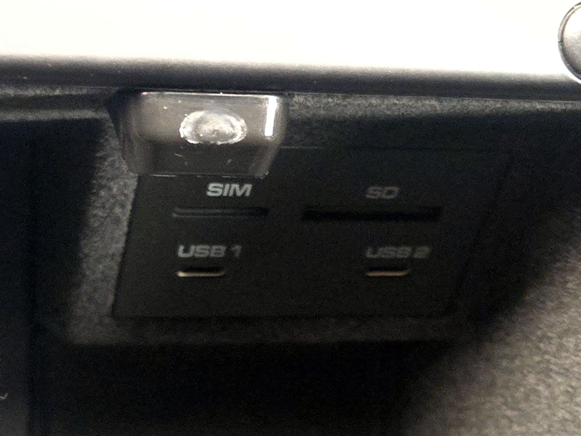 Thumbnail: 2023 Porsche Macan - 19