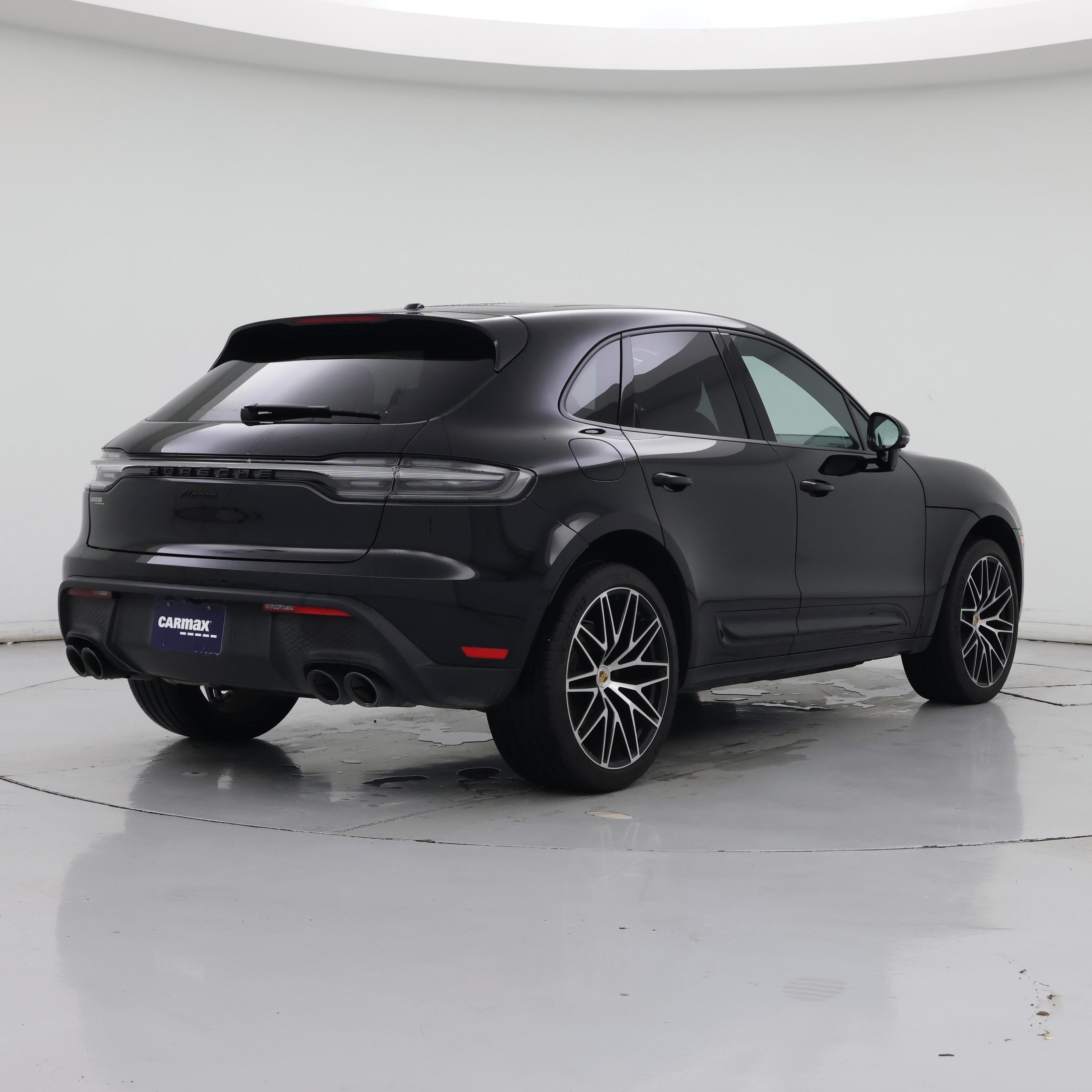 Thumbnail: 2023 Porsche Macan - 8