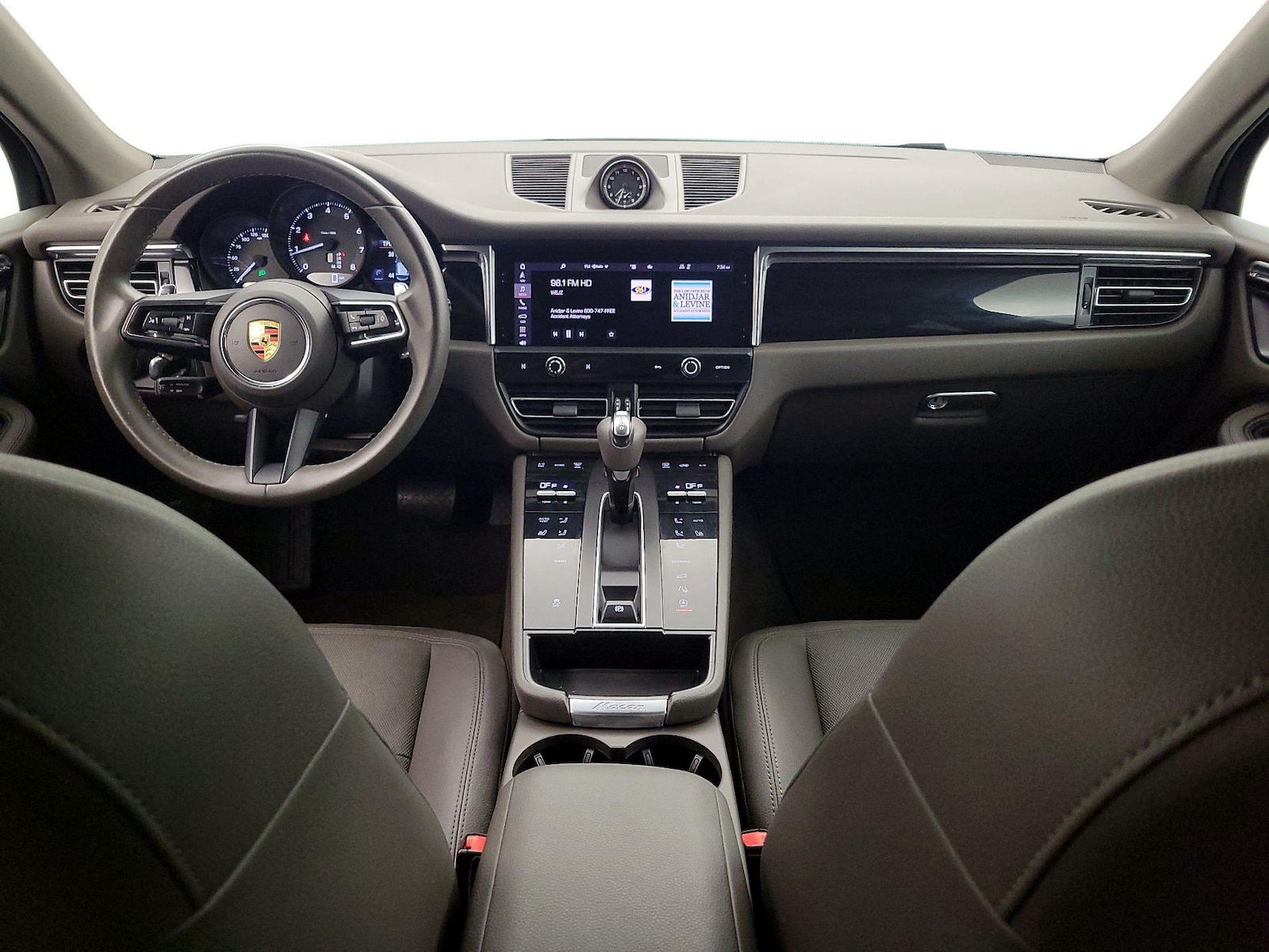 2022 Porsche Macan Base - Photo 10