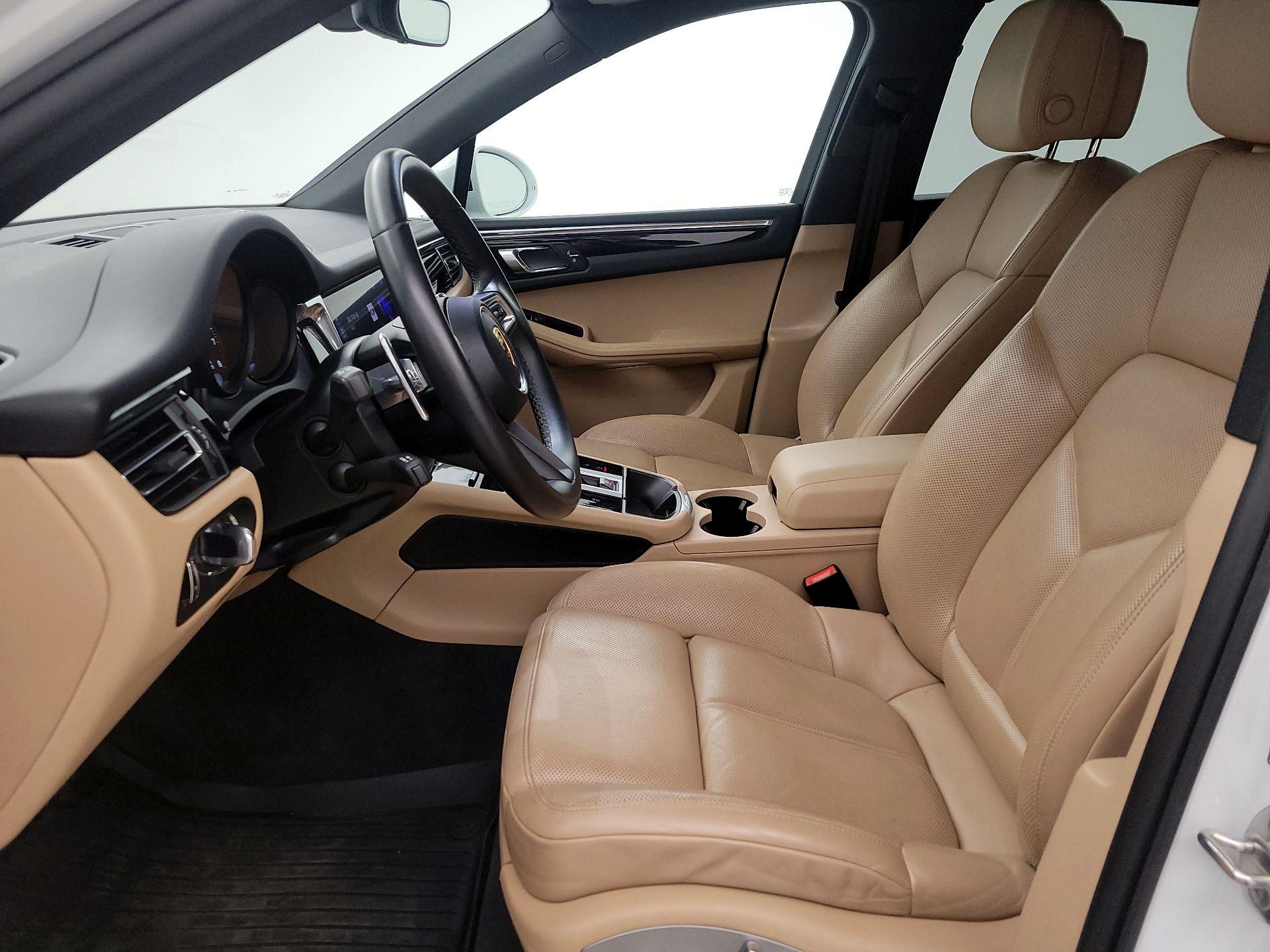 Thumbnail: 2022 Porsche Macan - 11