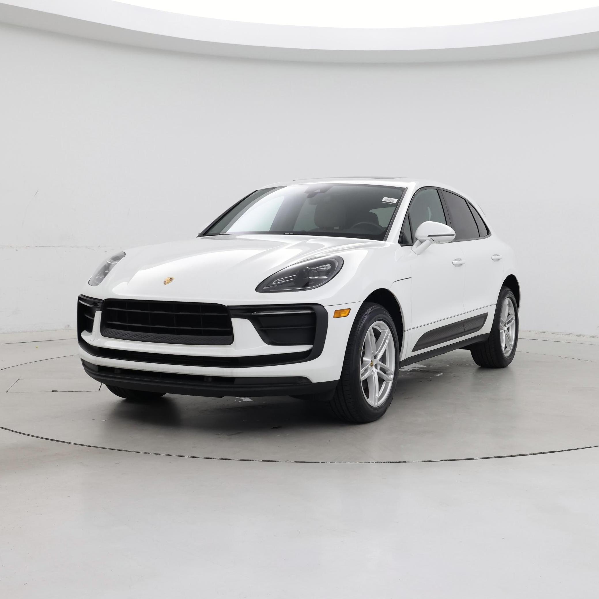 Thumbnail: 2022 Porsche Macan - 4