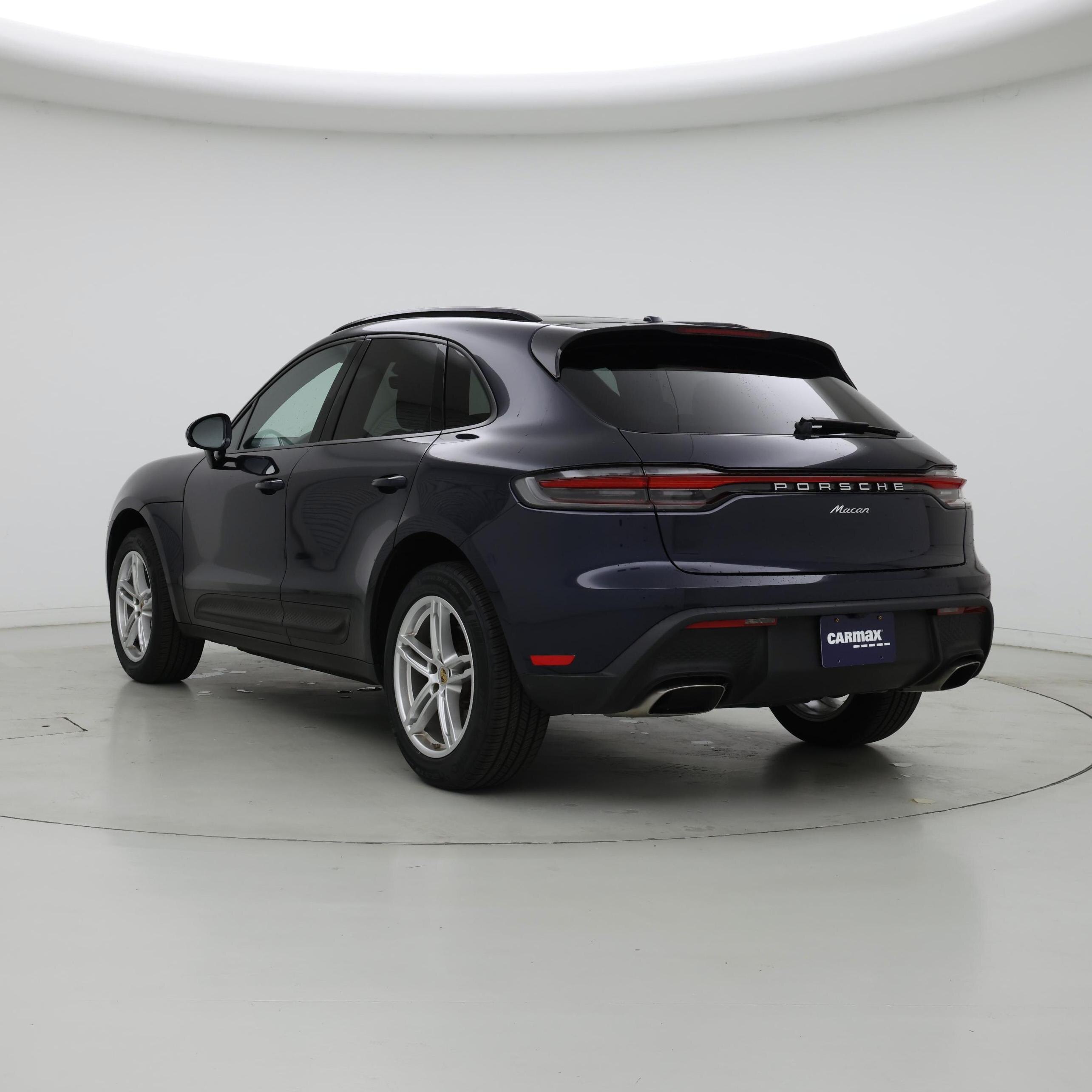 Thumbnail: 2023 Porsche Macan - 2