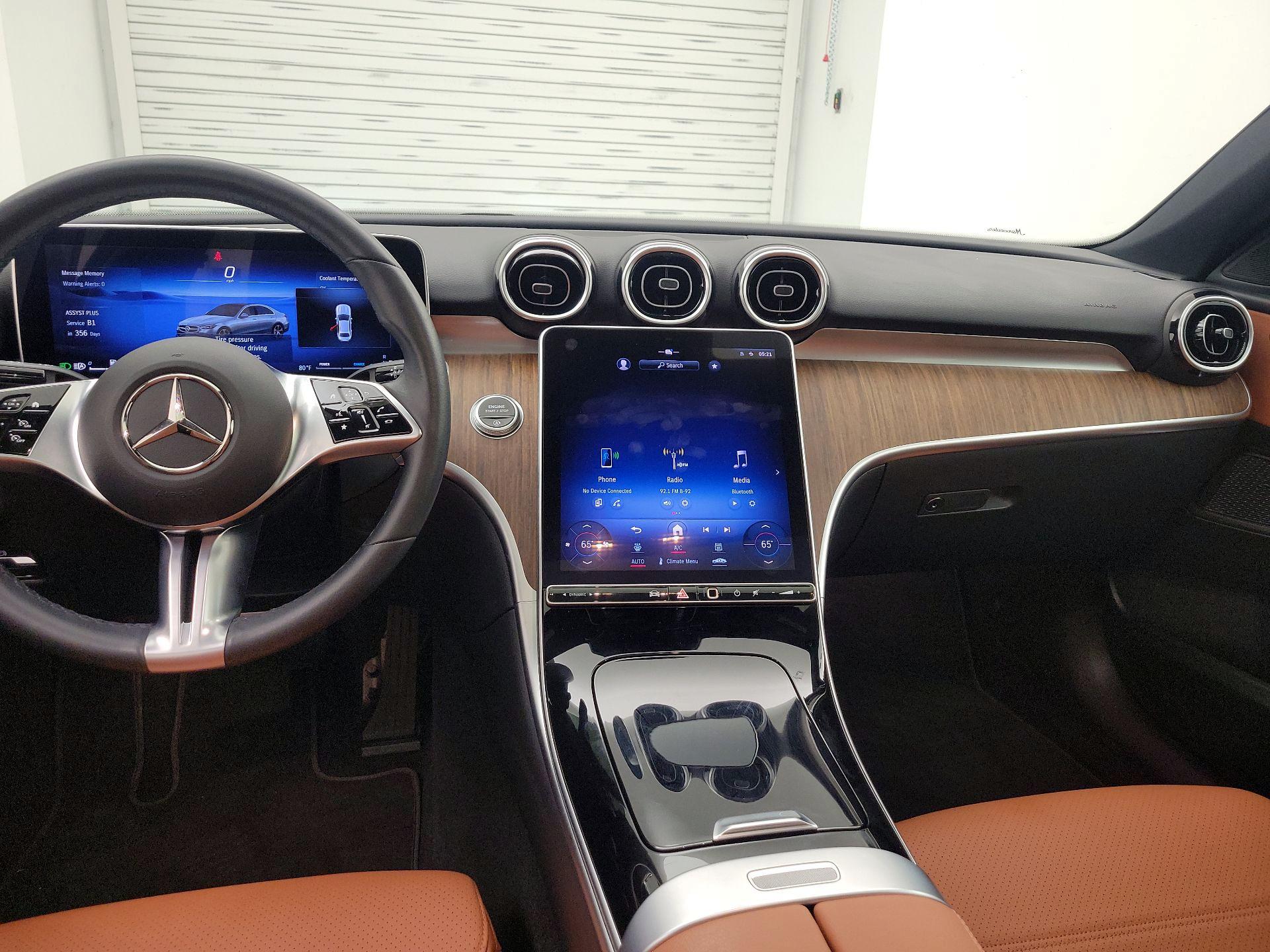 Thumbnail: 2023 Mercedes-Benz C-Class - 9