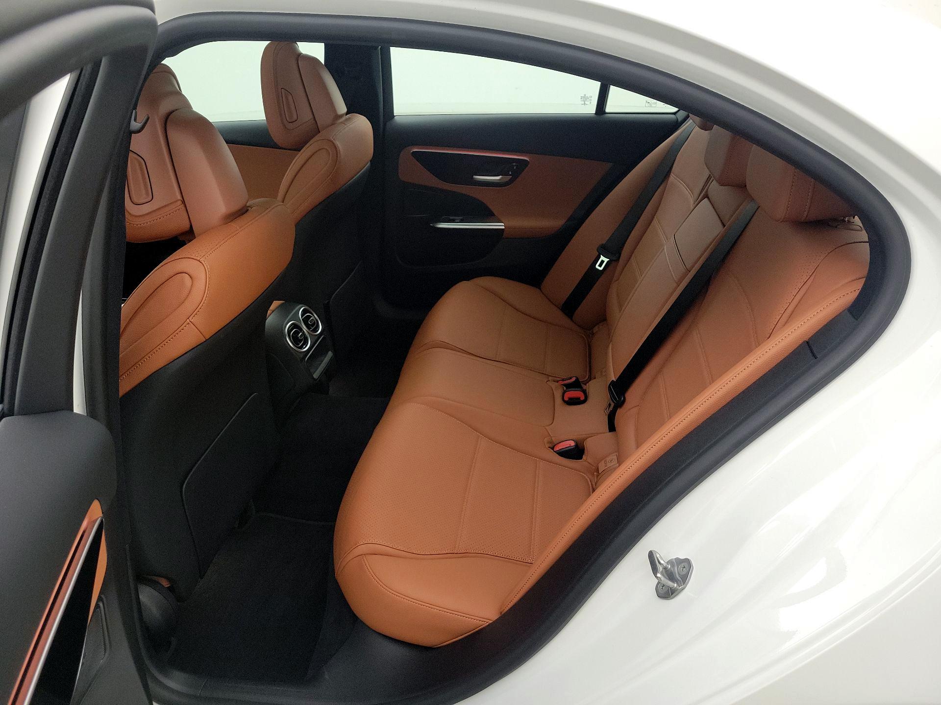 Thumbnail: 2023 Mercedes-Benz C-Class - 20