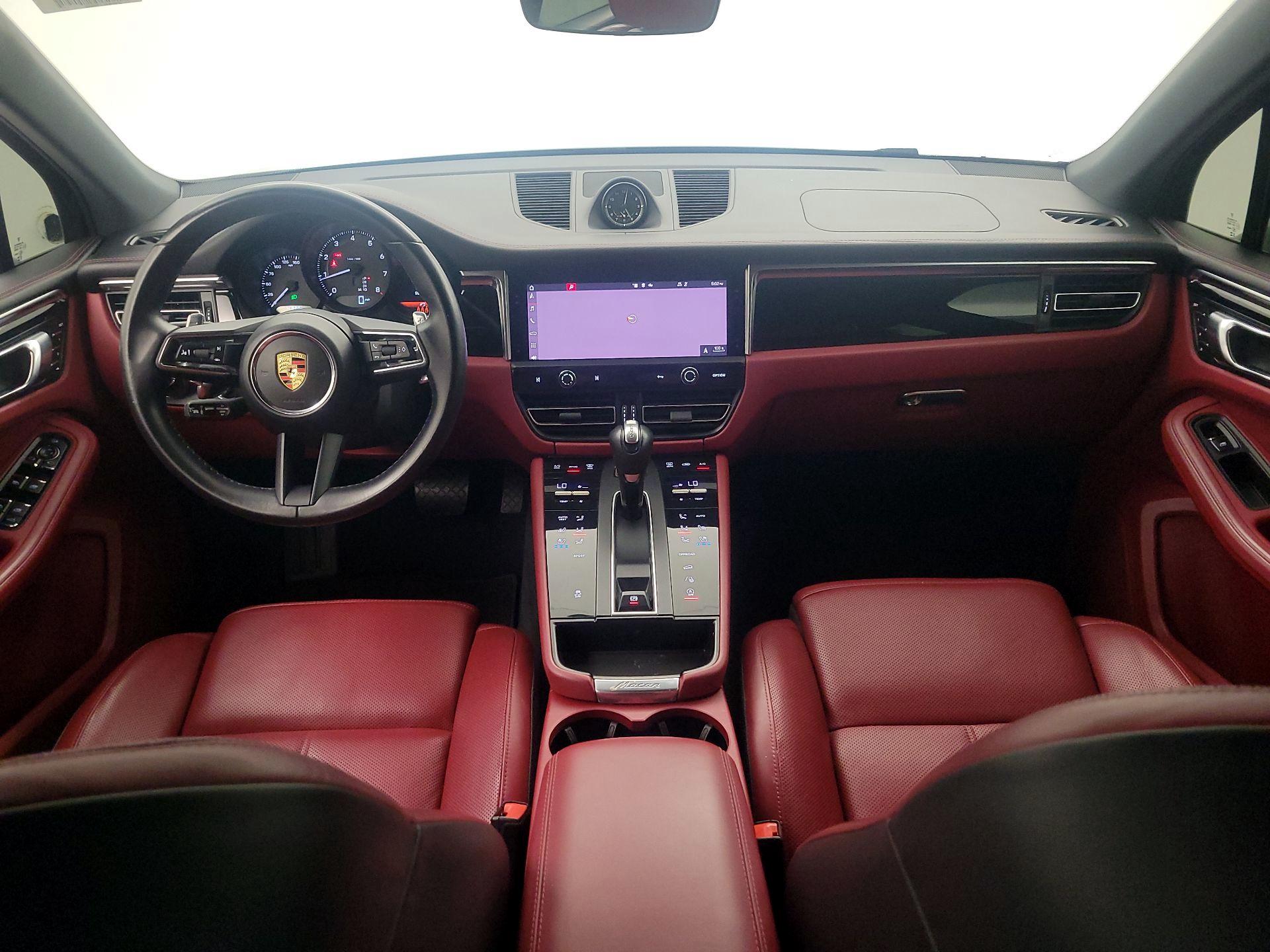Thumbnail: 2023 Porsche Macan - 9