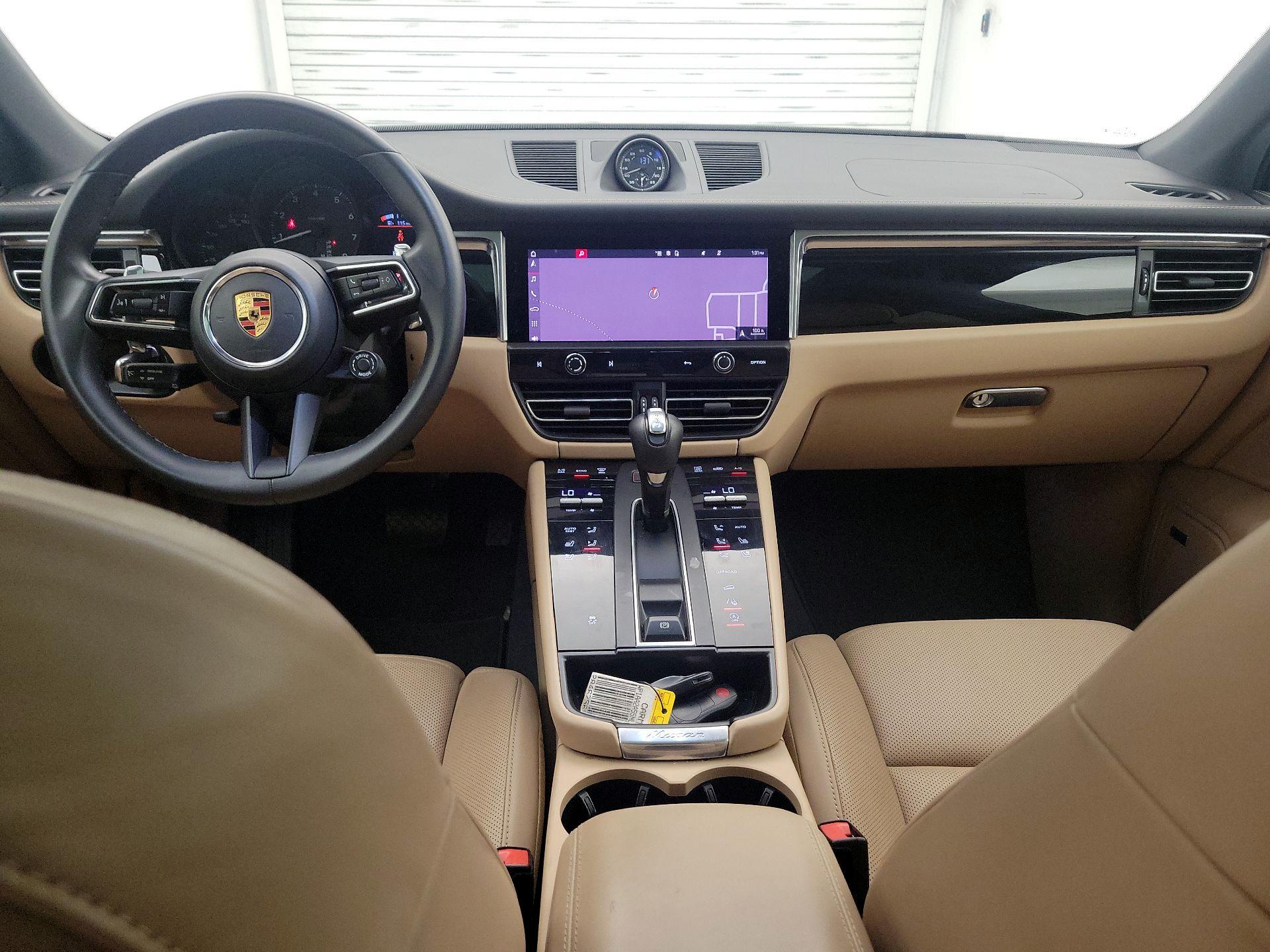 Thumbnail: 2022 Porsche Macan - 9