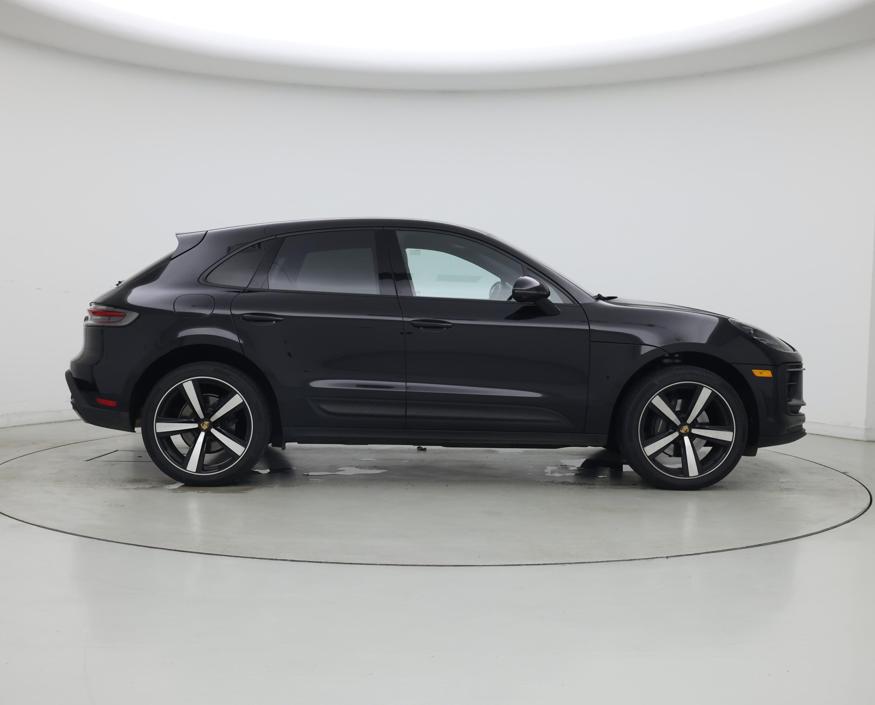 Thumbnail: 2022 Porsche Macan - 7