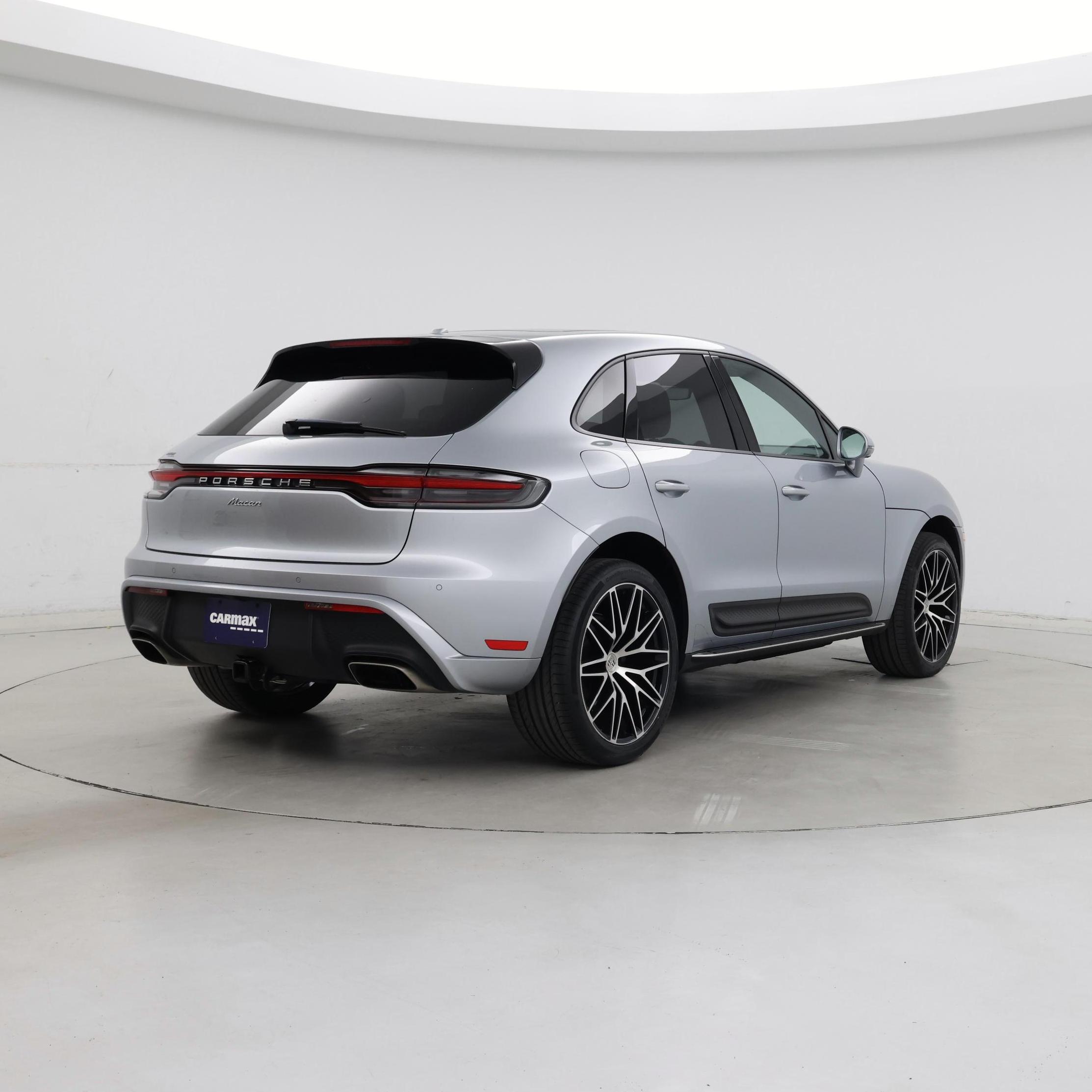 Thumbnail: 2022 Porsche Macan - 8