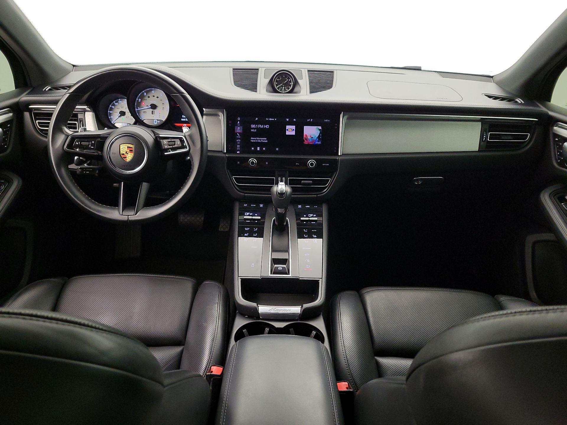 Thumbnail: 2022 Porsche Macan - 9