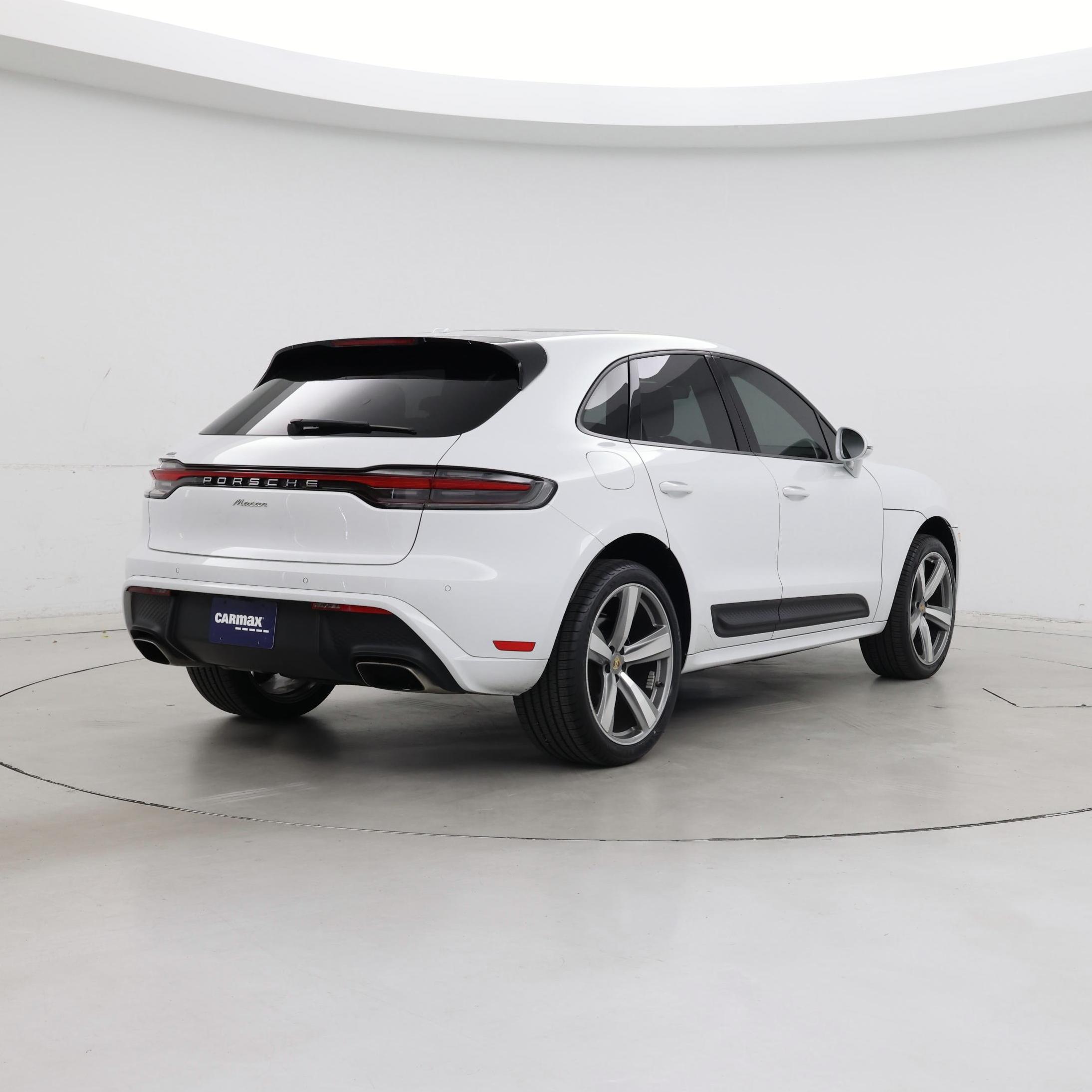 Thumbnail: 2022 Porsche Macan - 8