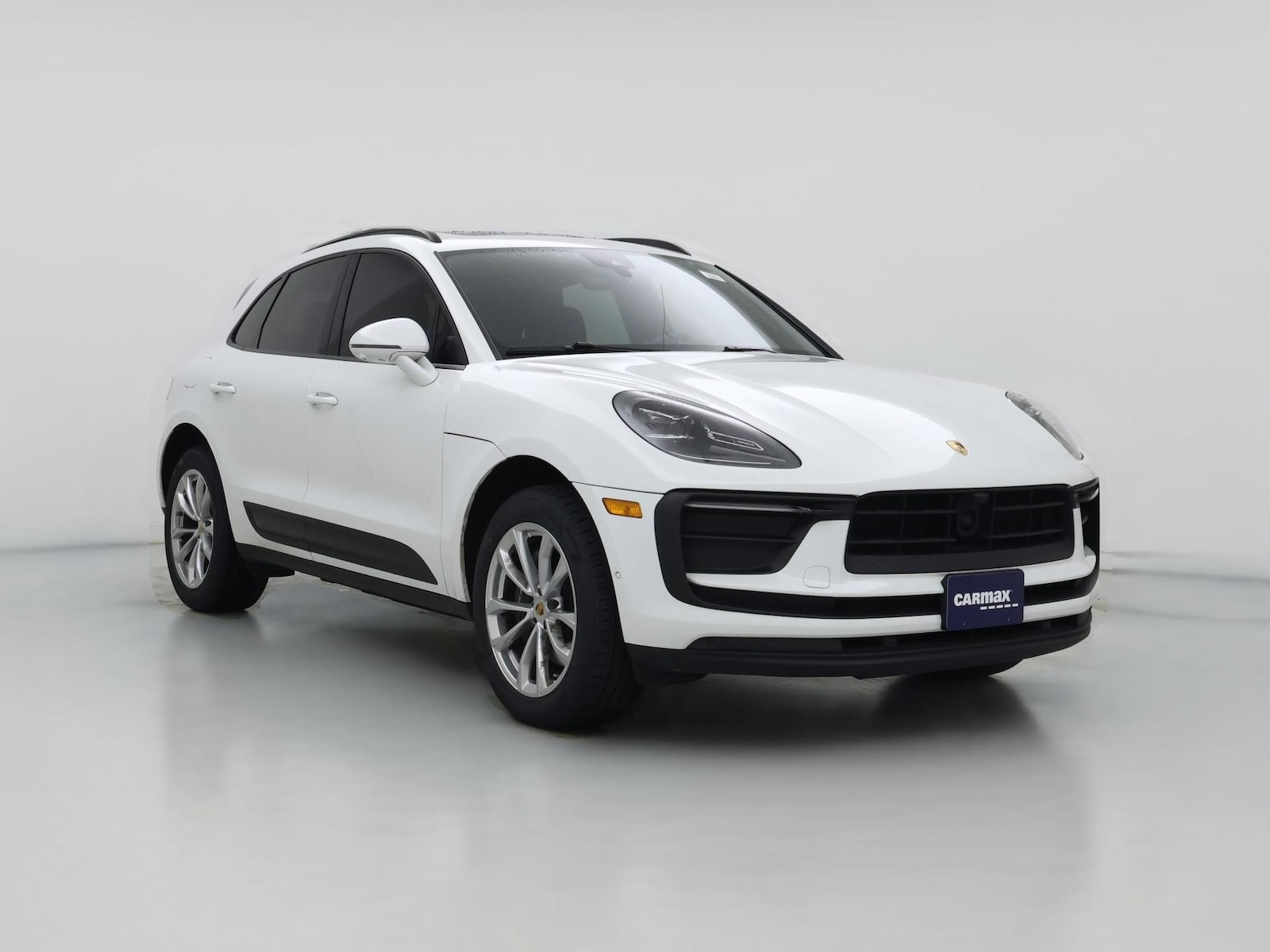2023 Porsche Macan Base