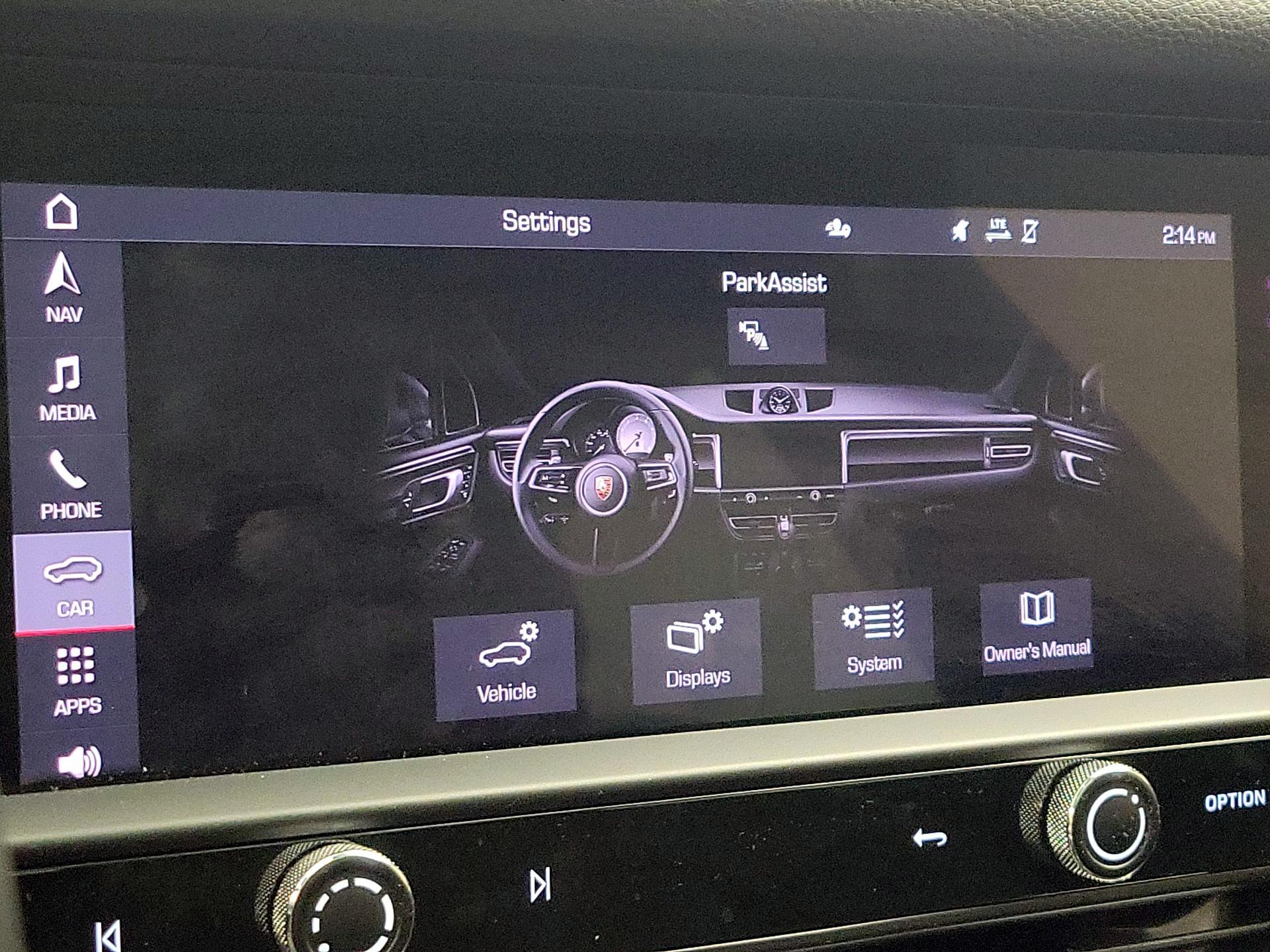 Thumbnail: 2023 Porsche Macan - 15