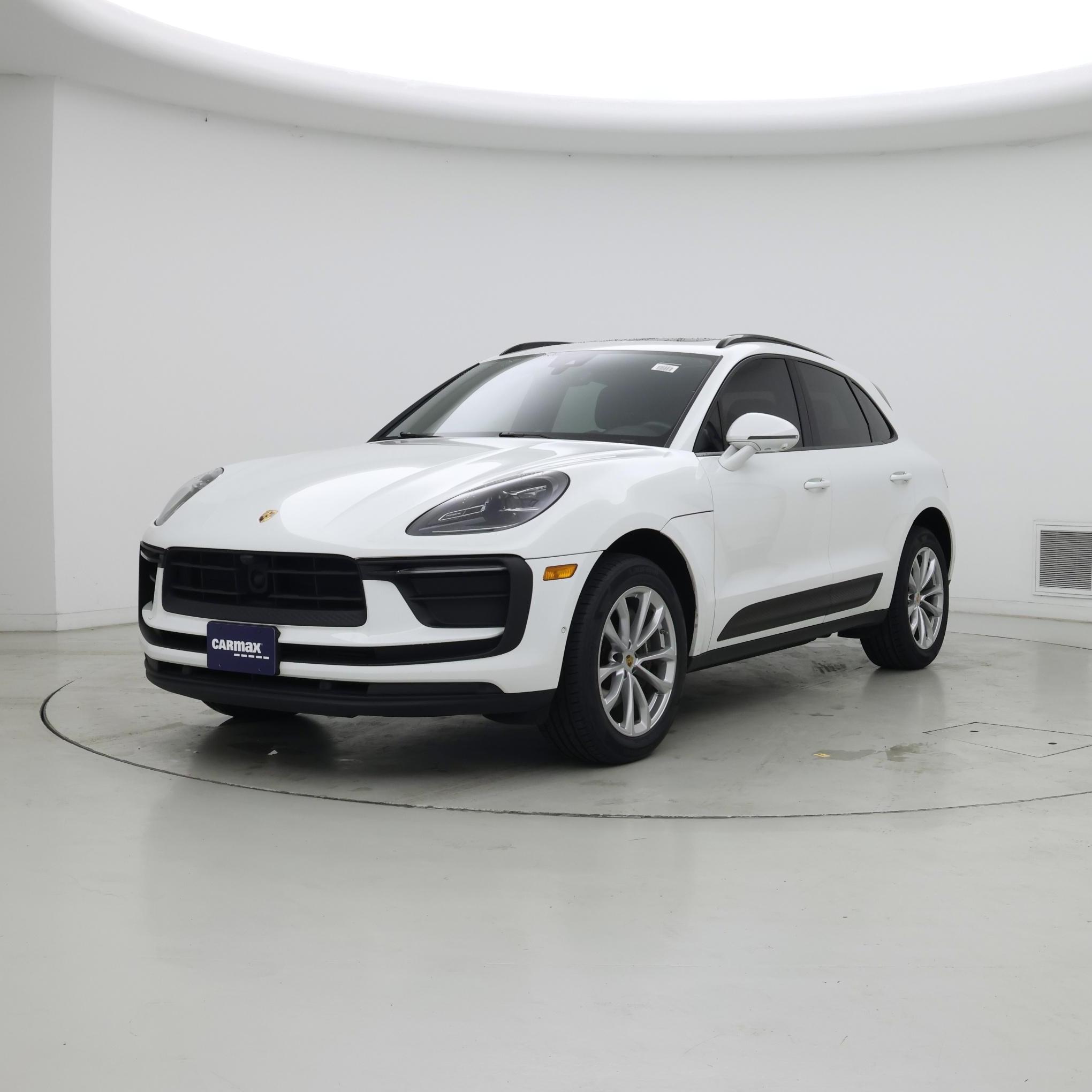 Thumbnail: 2023 Porsche Macan - 4