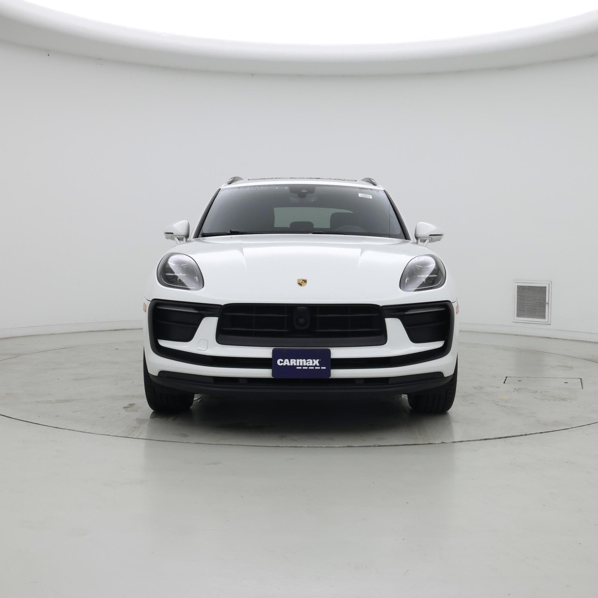 Thumbnail: 2023 Porsche Macan - 5