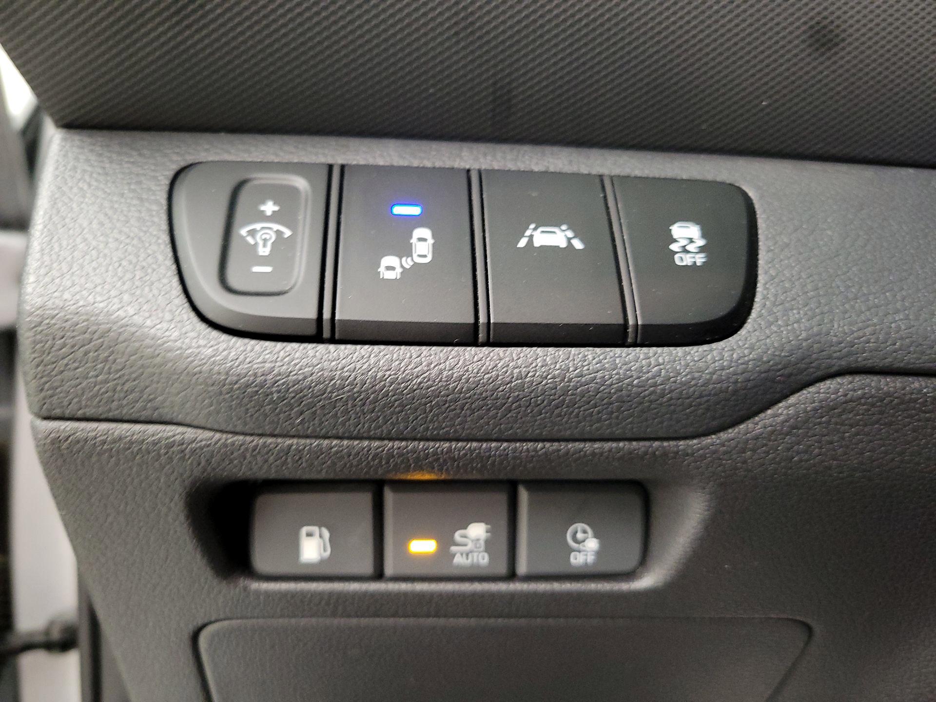 Thumbnail: 2021 Hyundai Ioniq - 13