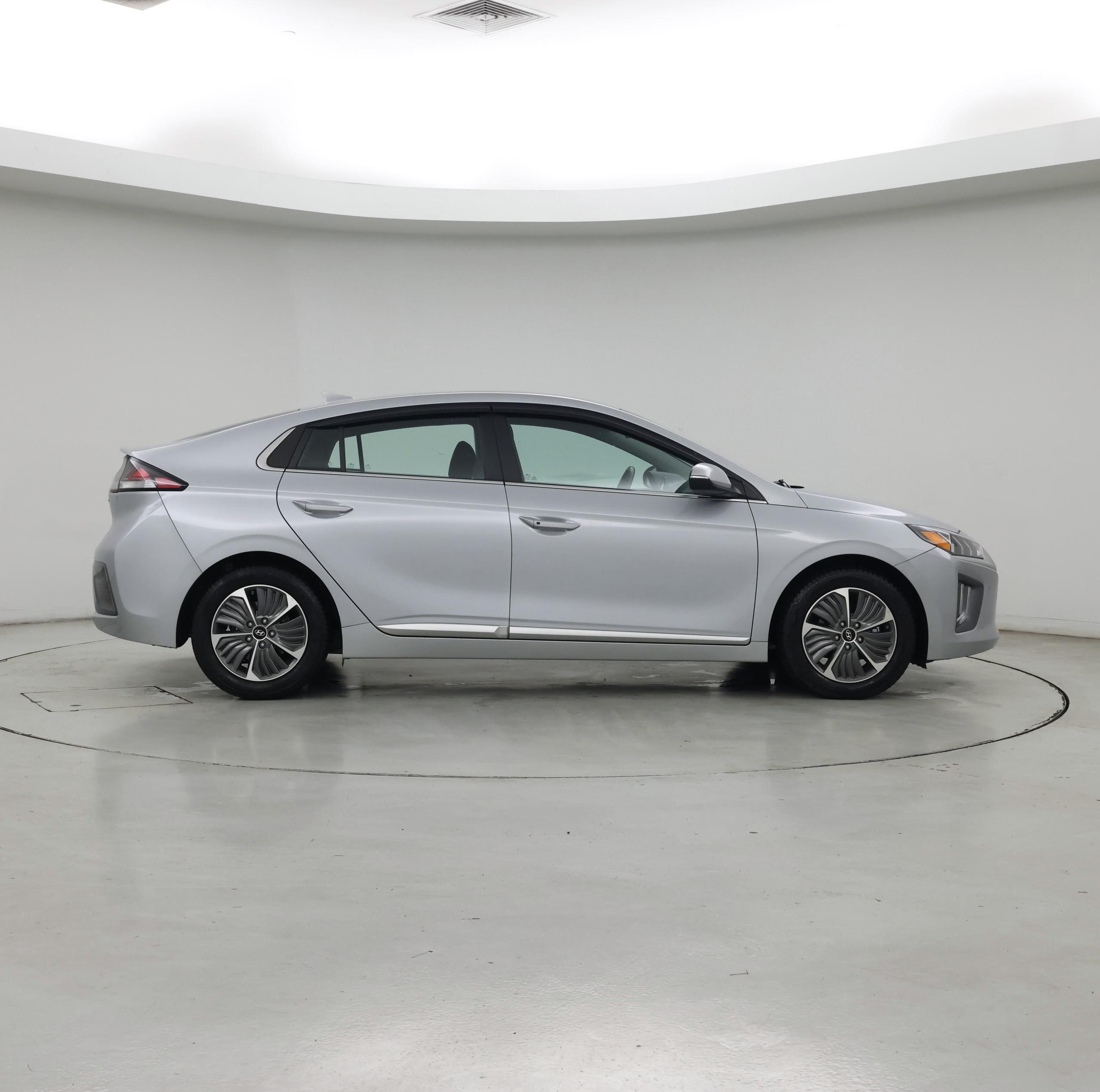 Thumbnail: 2021 Hyundai Ioniq - 7