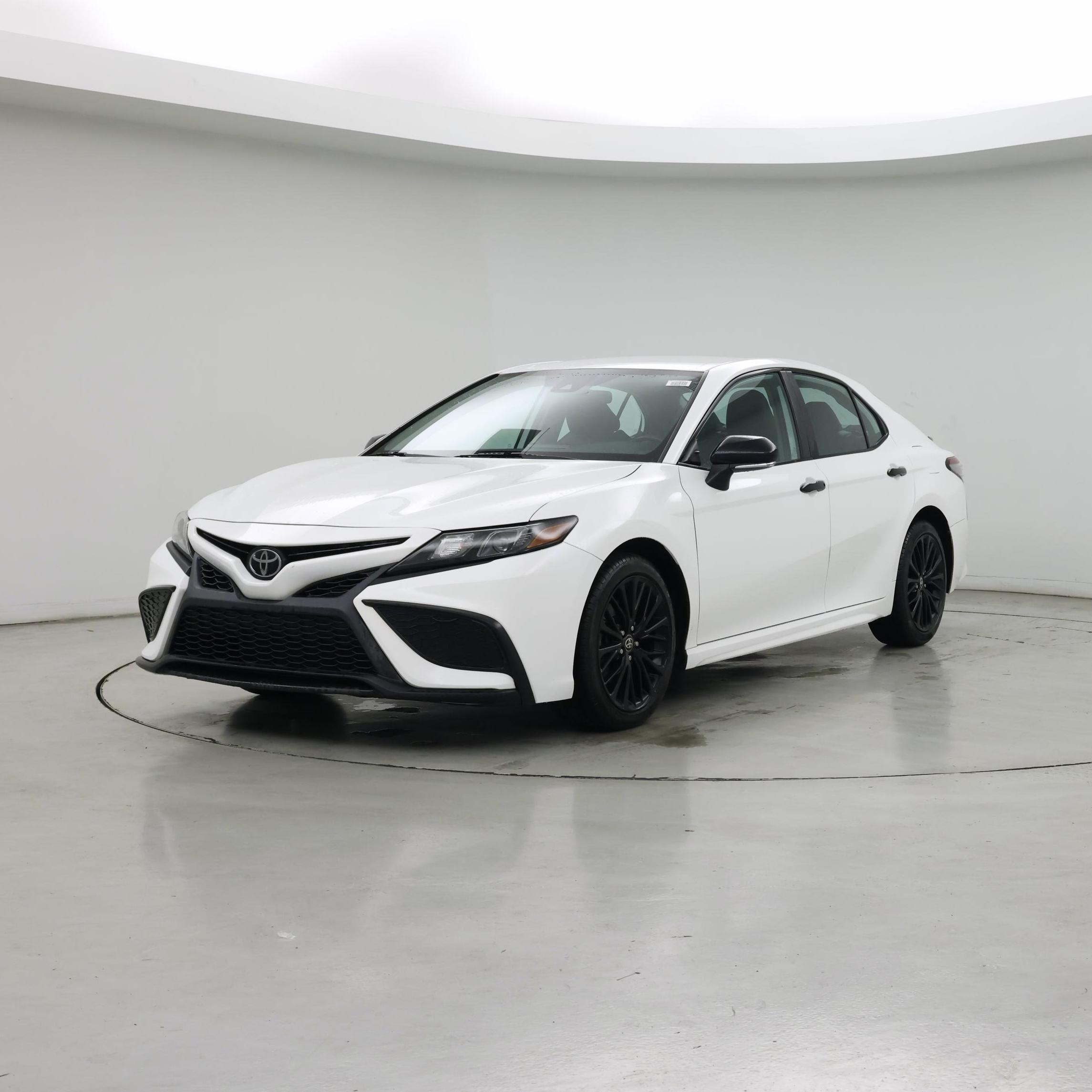 Thumbnail: 2022 Toyota Camry - 4
