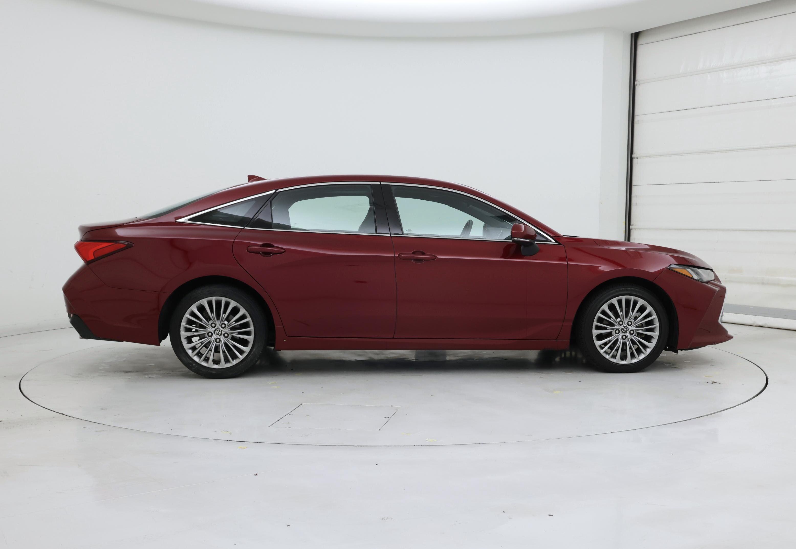 Thumbnail: 2022 Toyota Avalon - 7