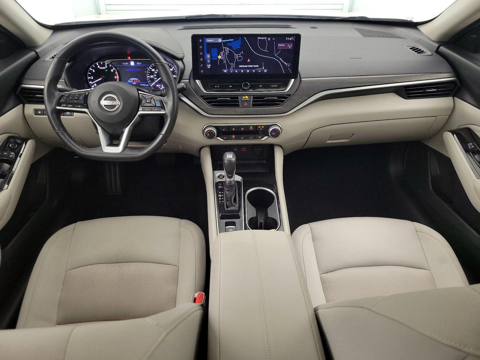 Thumbnail: 2023 Nissan Altima - 9