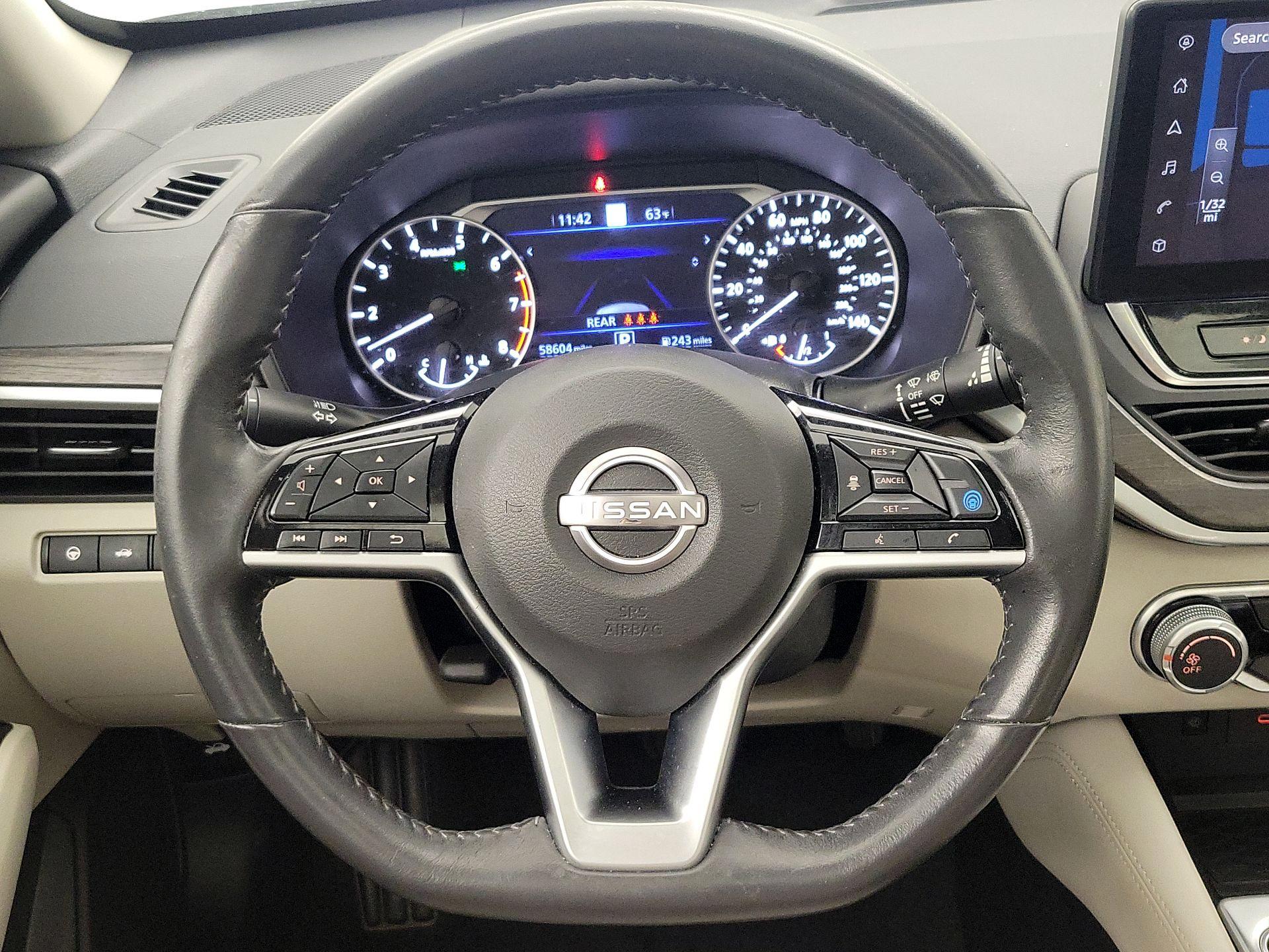 Thumbnail: 2023 Nissan Altima - 10