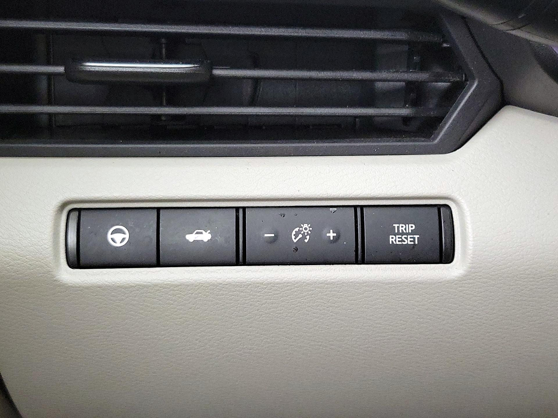 Thumbnail: 2023 Nissan Altima - 13