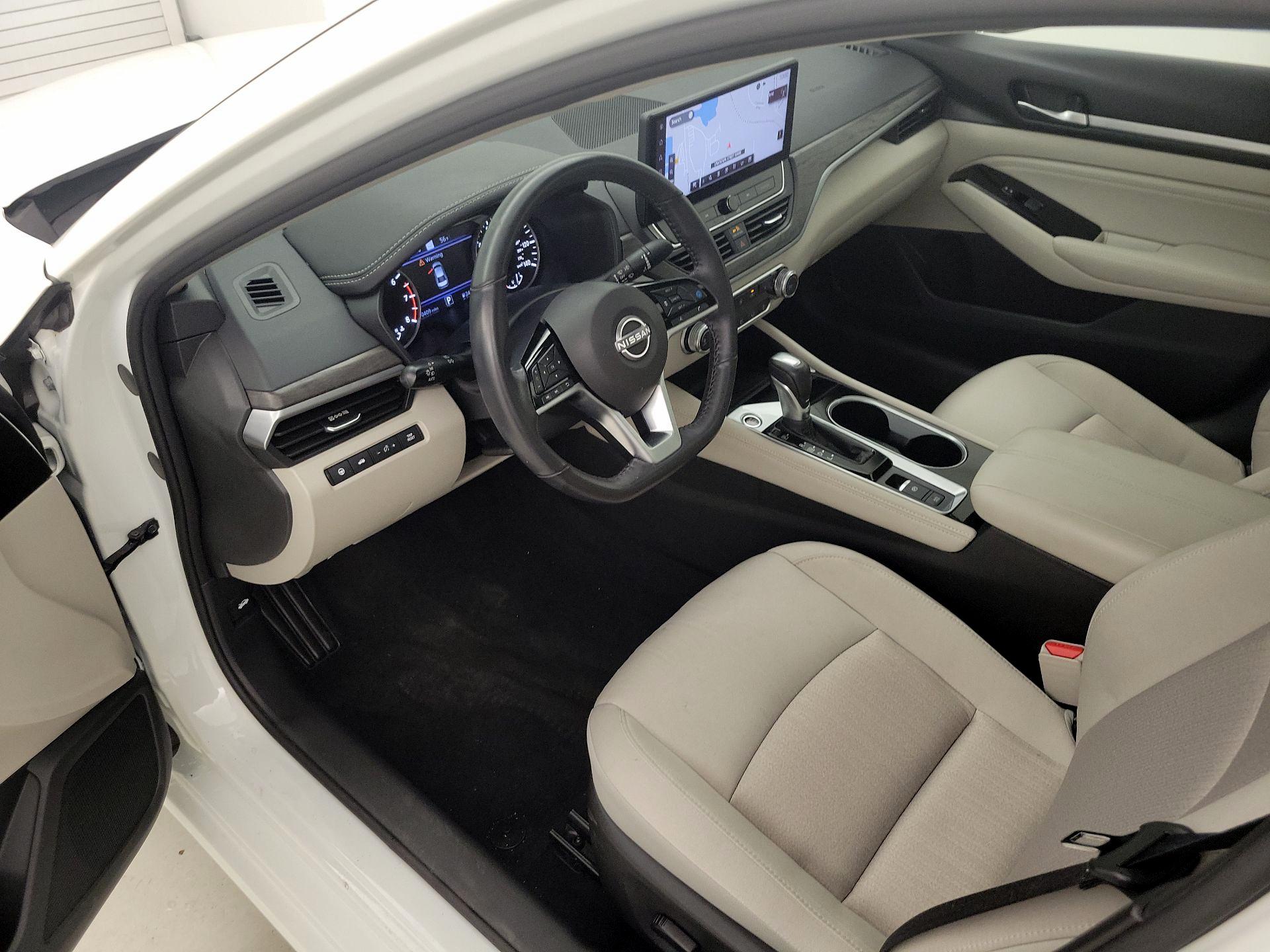 Thumbnail: 2023 Nissan Altima - 11