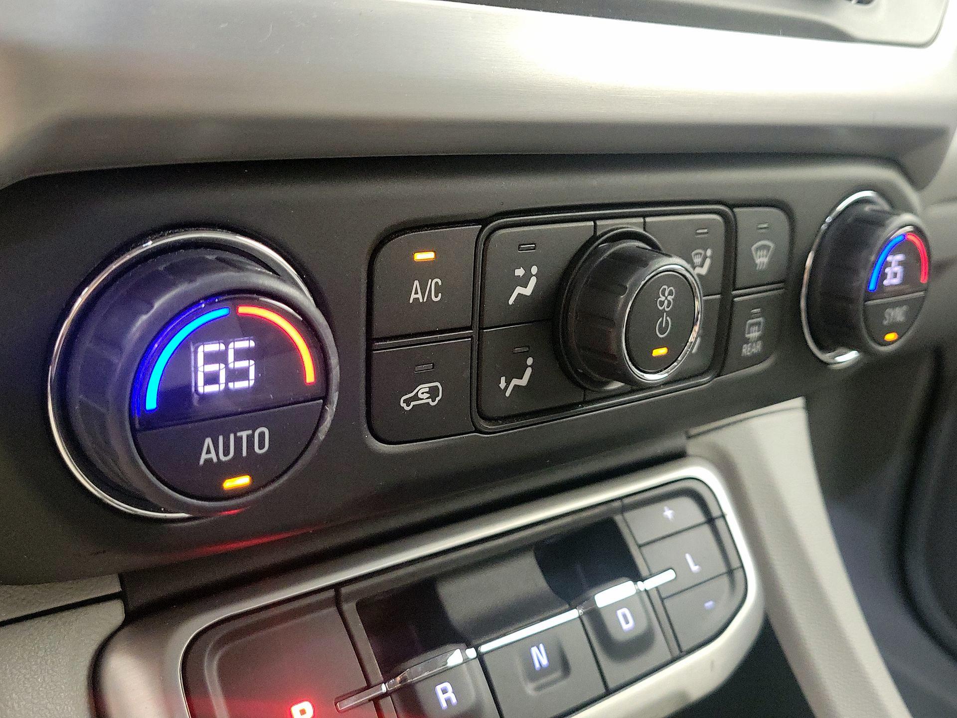 Thumbnail: 2022 GMC Acadia - 16