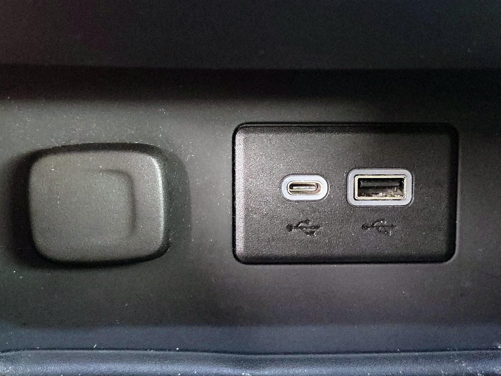 Thumbnail: 2022 GMC Acadia - 18