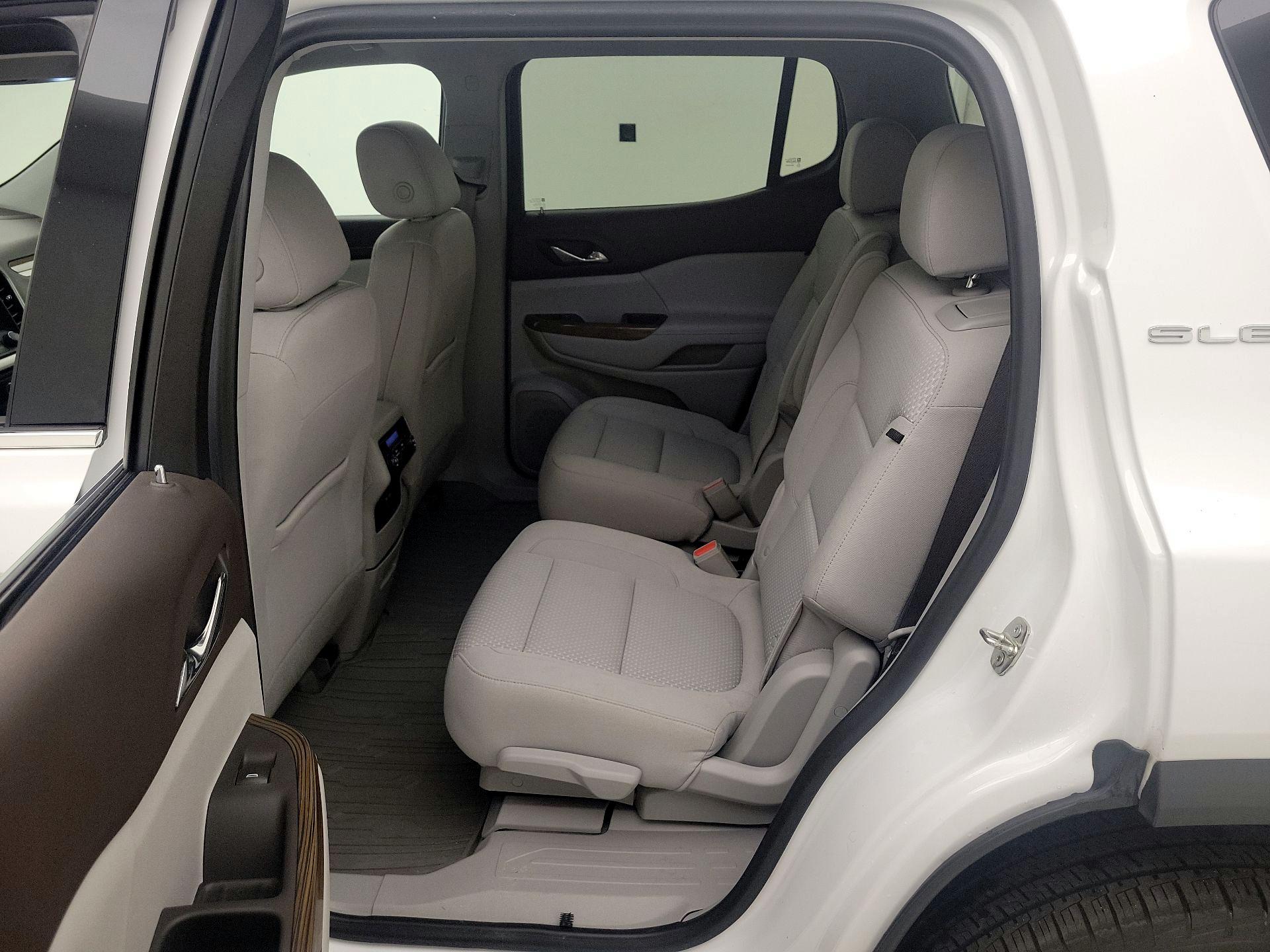 Thumbnail: 2022 GMC Acadia - 19