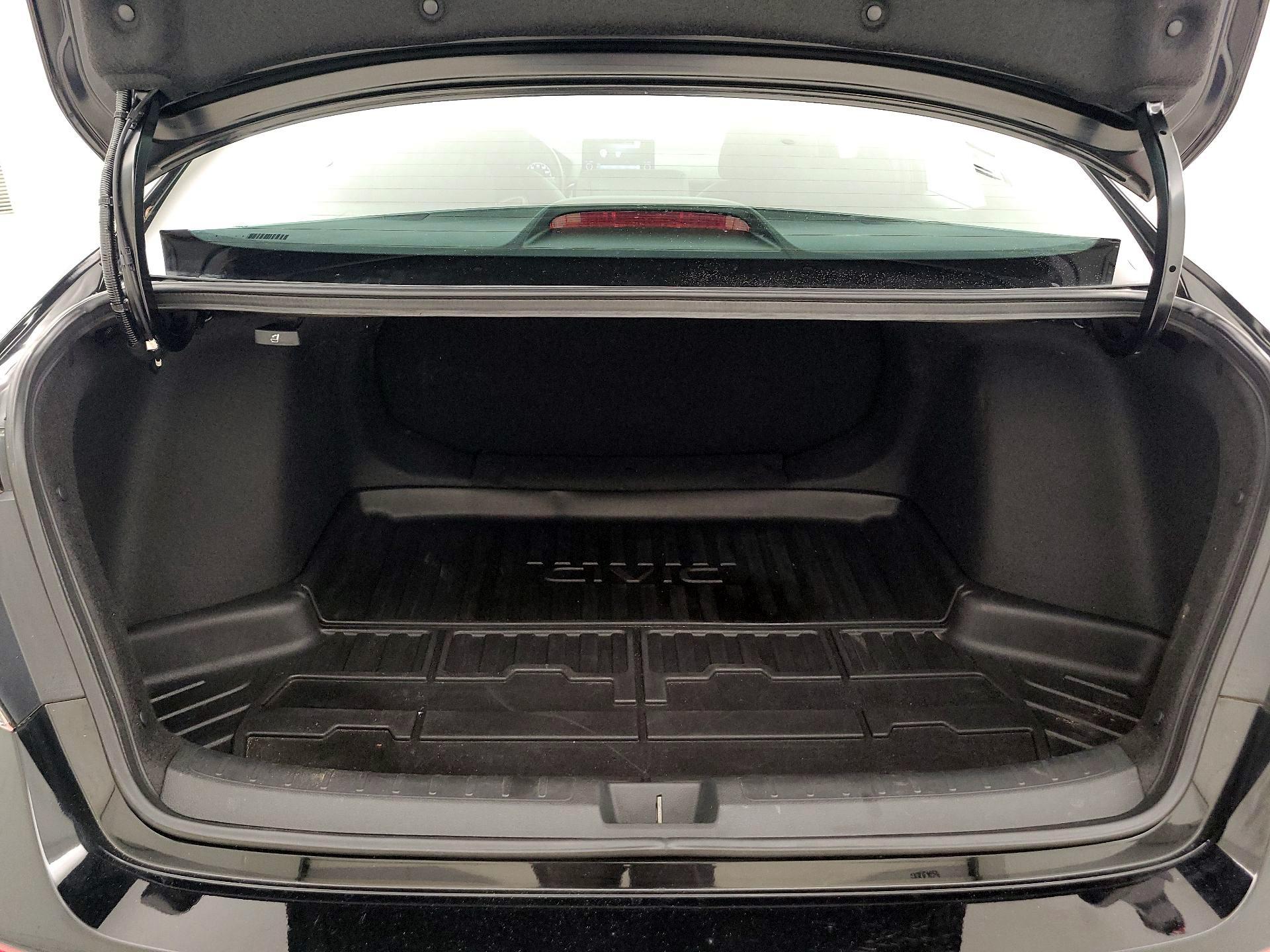 Thumbnail: 2024 Honda Civic - 18