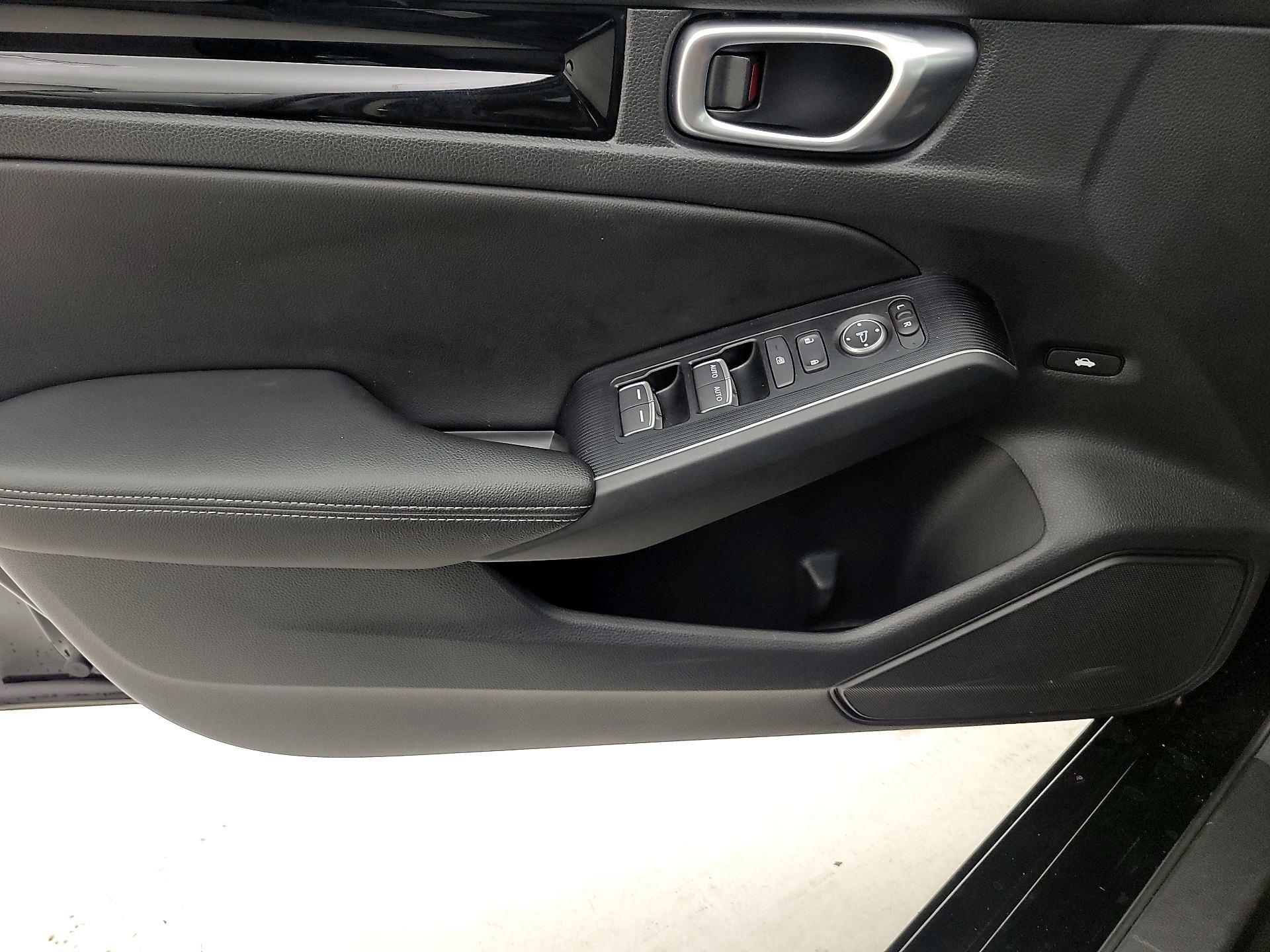 Thumbnail: 2024 Honda Civic - 10