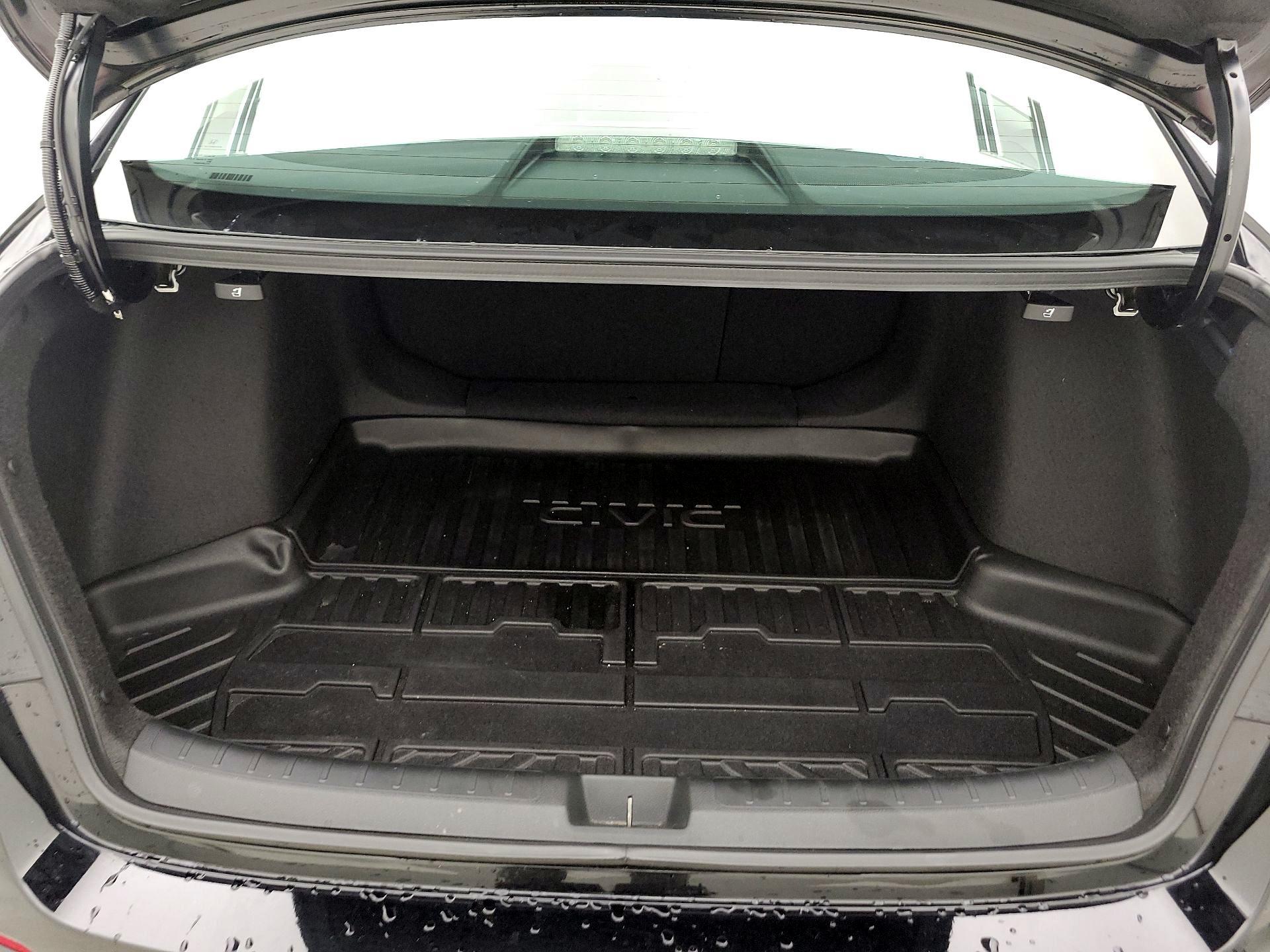 Thumbnail: 2024 Honda Civic - 20