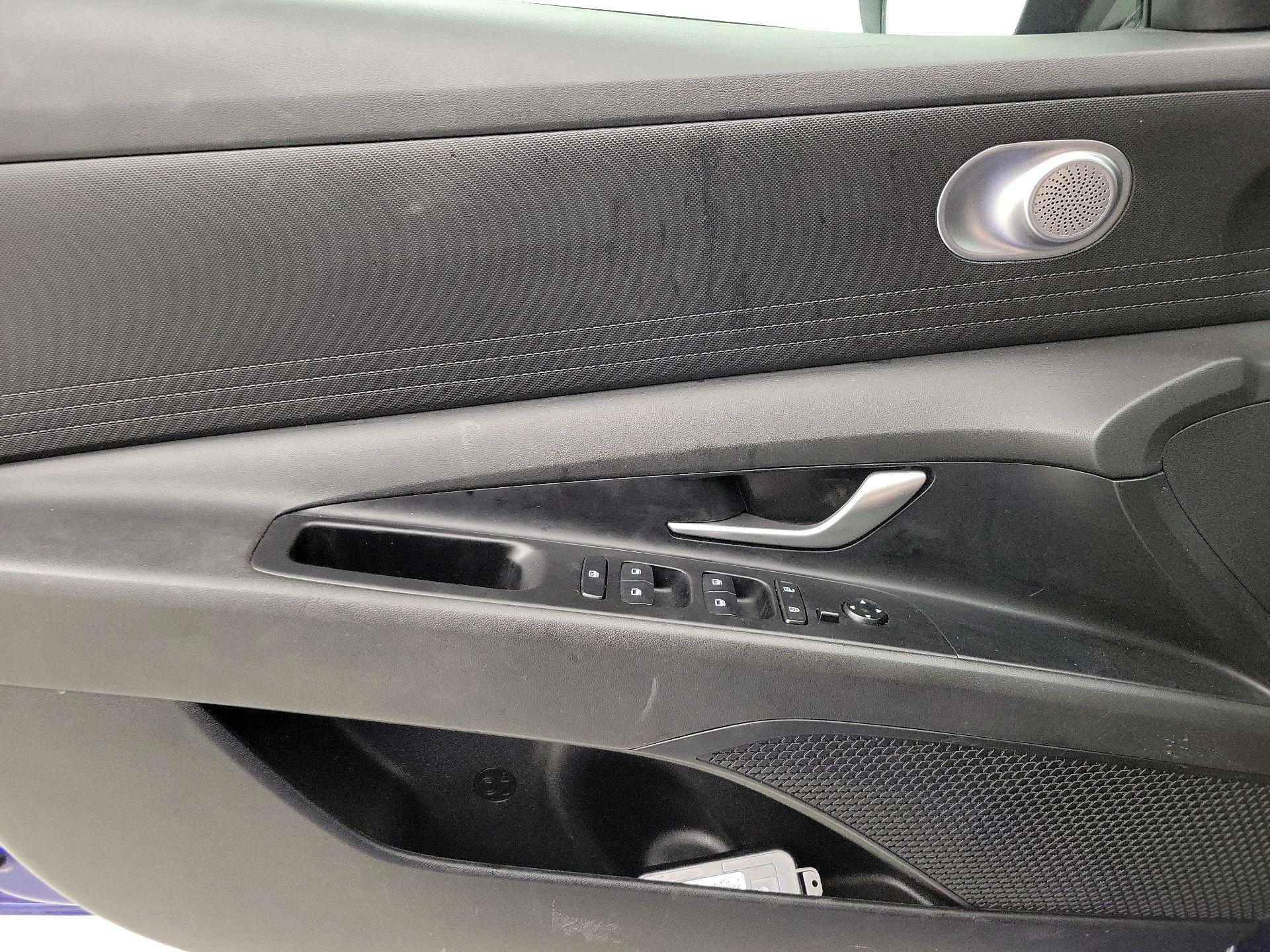 Thumbnail: 2024 Hyundai Elantra - 12