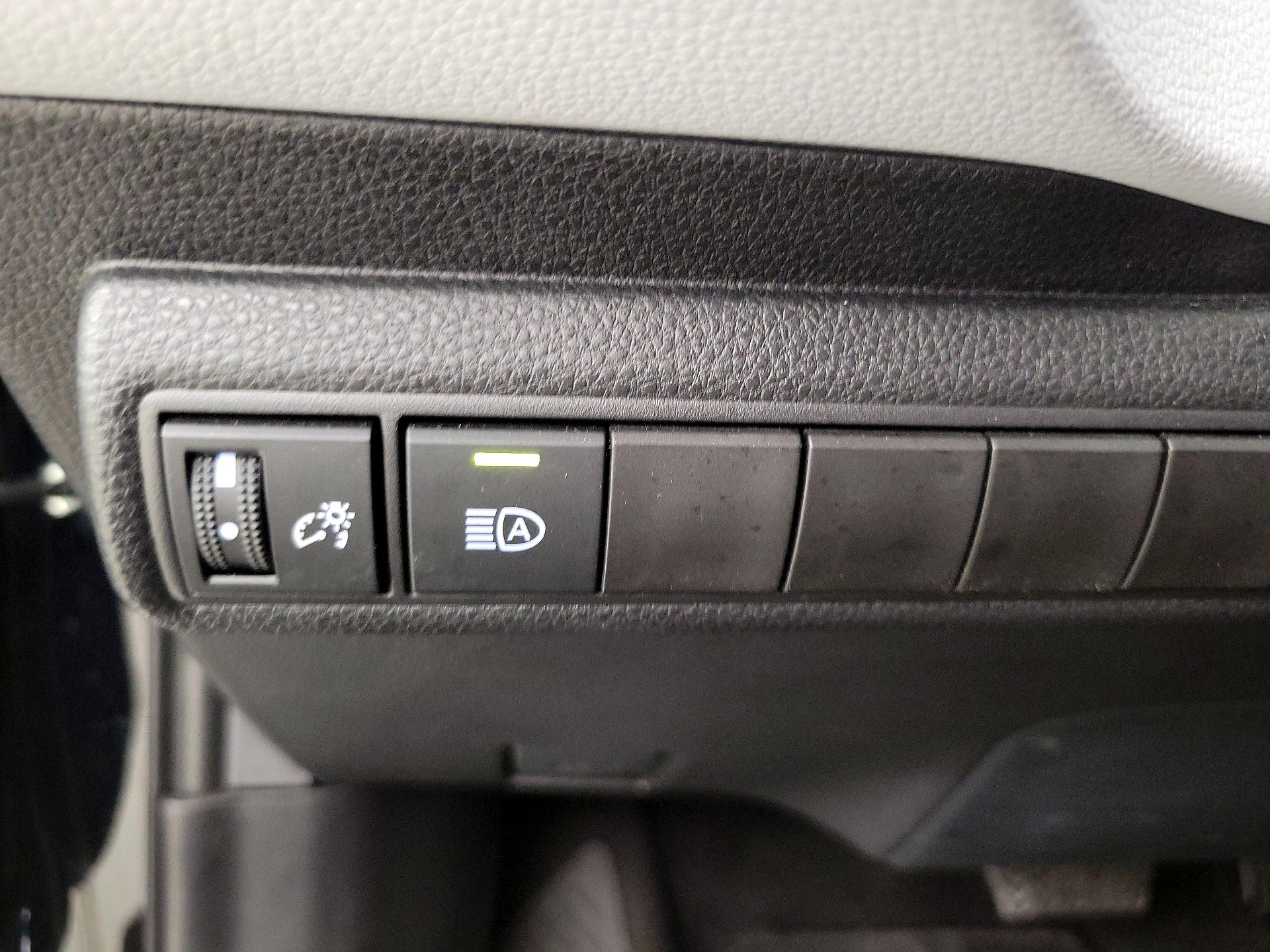 Thumbnail: 2025 Toyota Corolla - 13