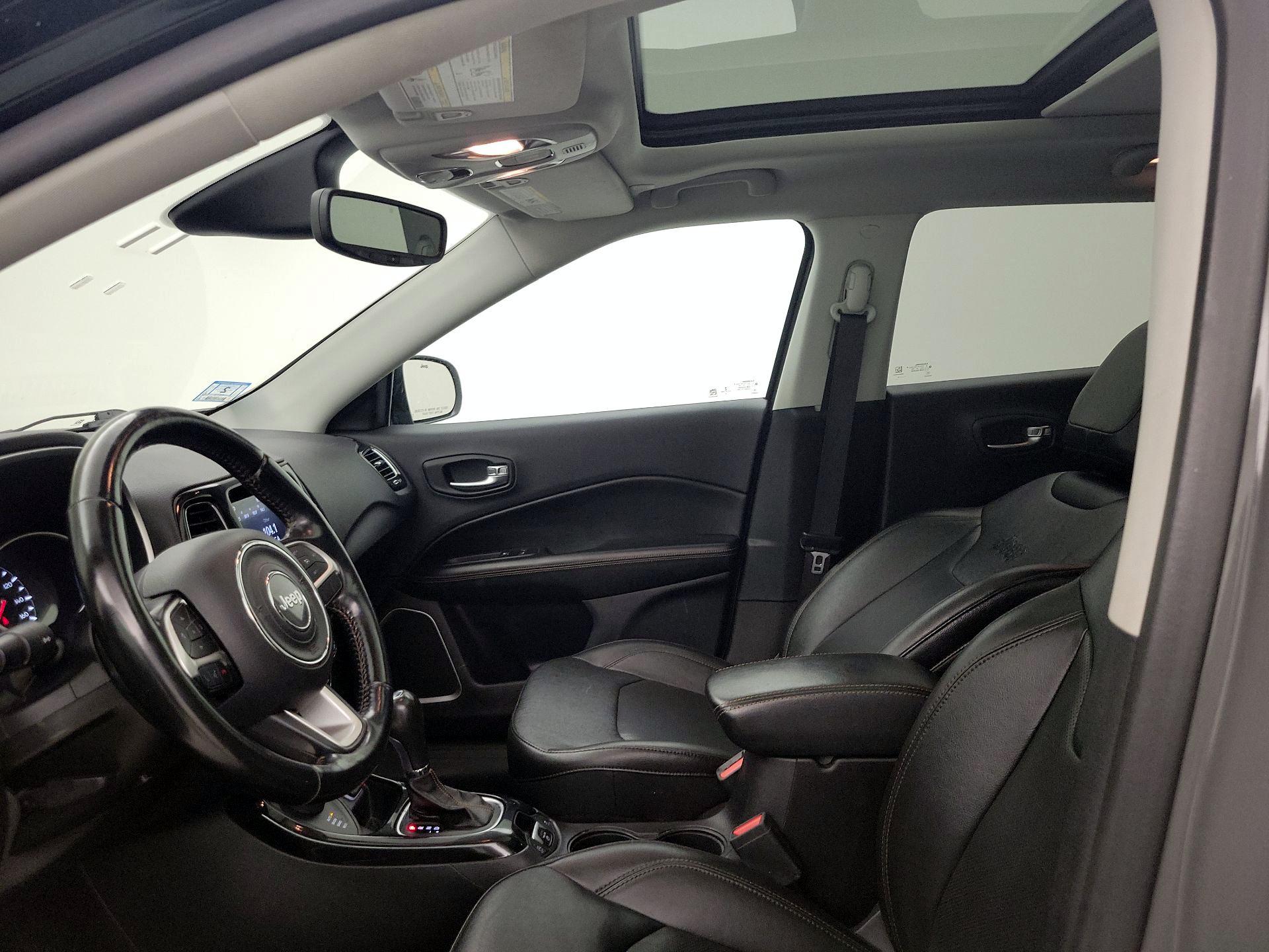Thumbnail: 2020 Jeep Compass - 19