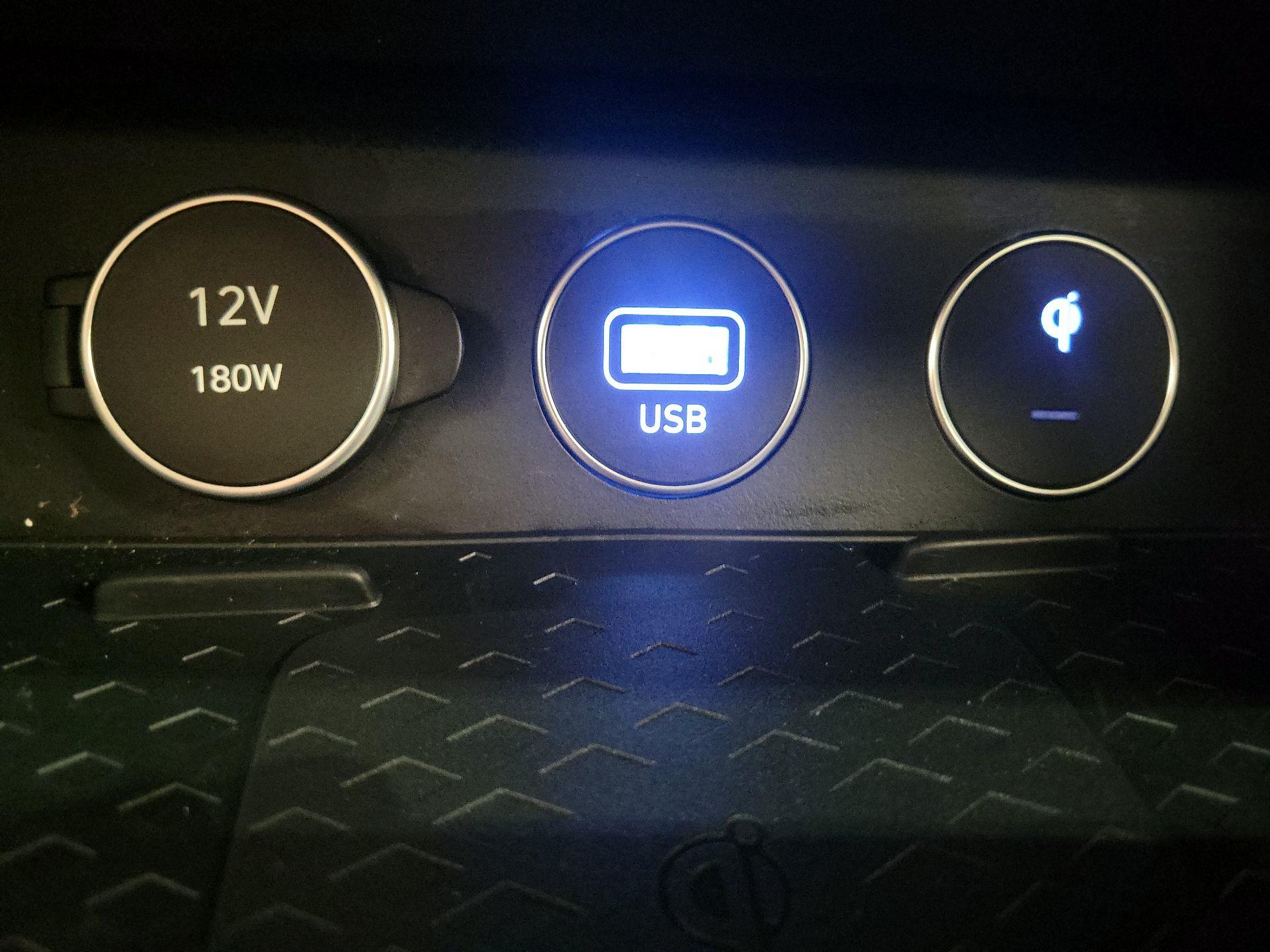 Thumbnail: 2024 Genesis G70 - 19