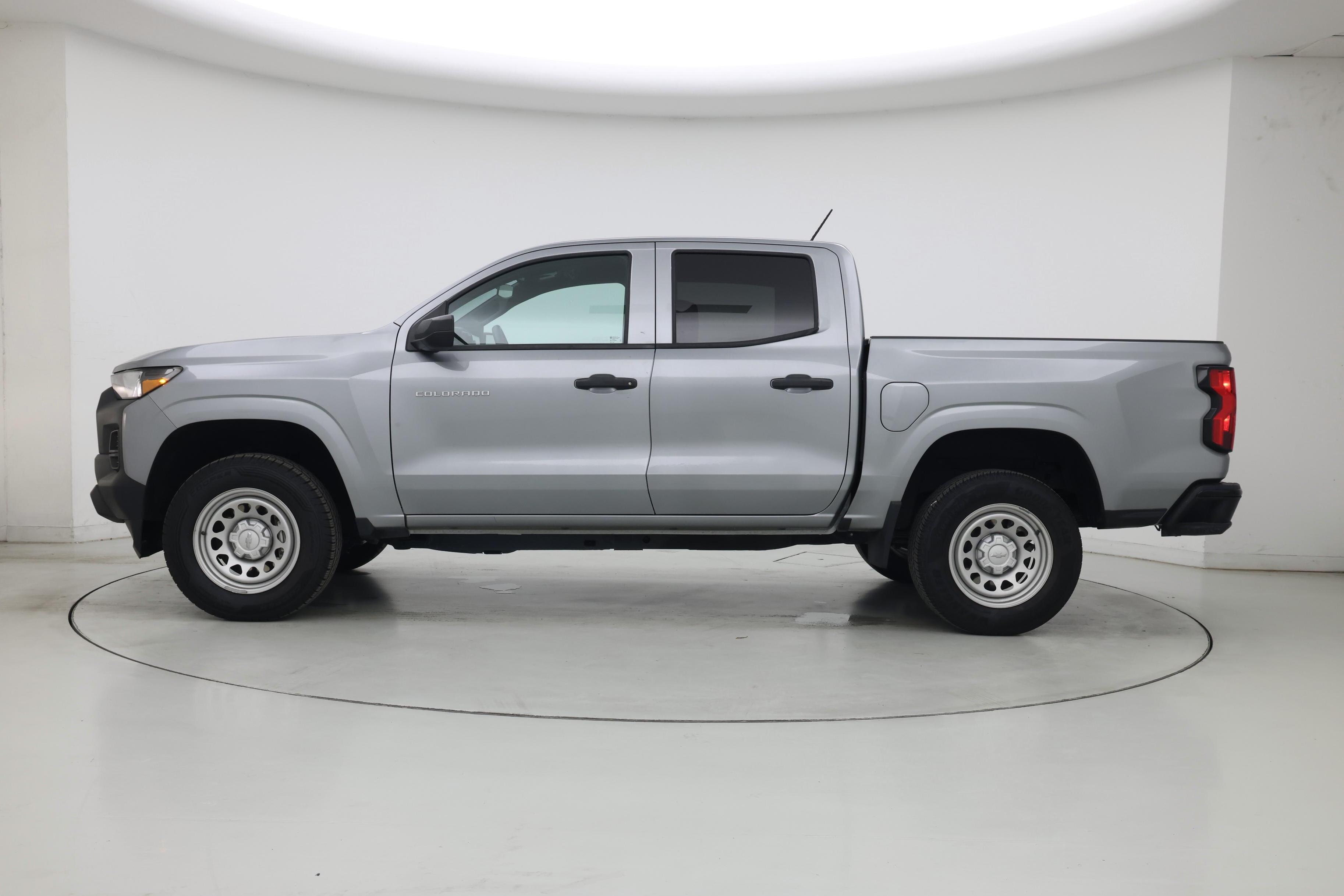 Thumbnail: 2024 Chevrolet Colorado - 3