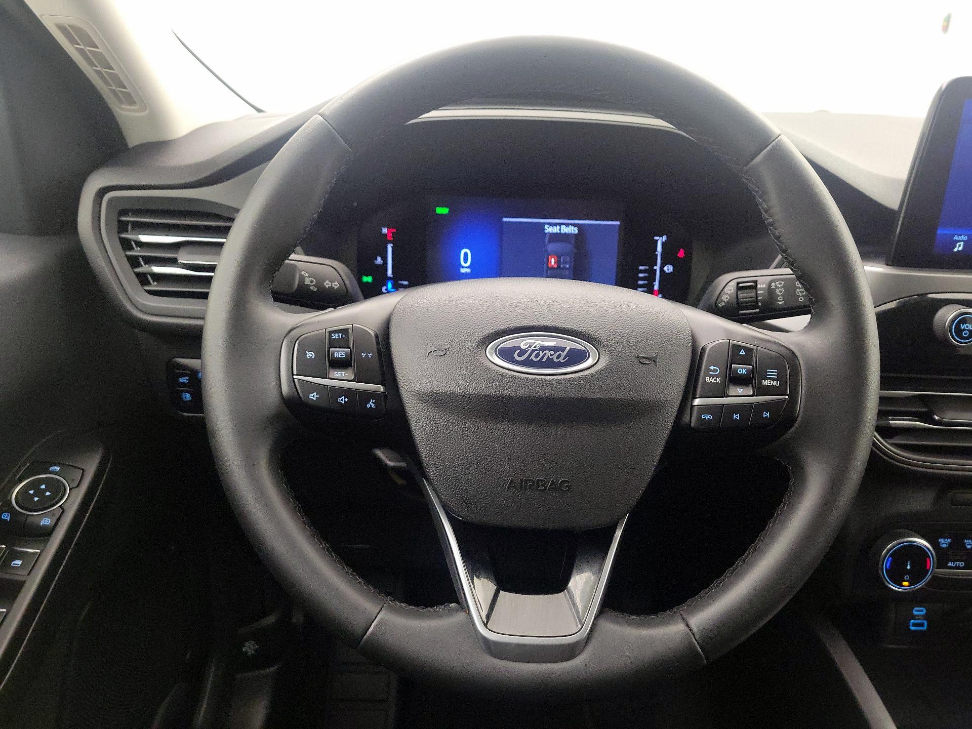 Thumbnail: 2023 Ford Escape - 10