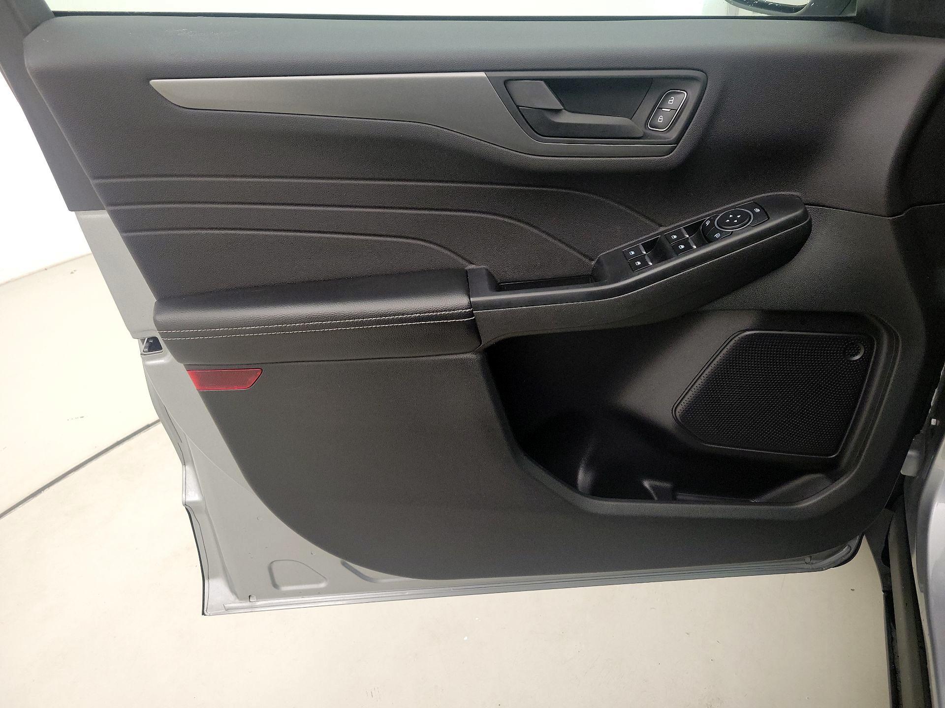 Thumbnail: 2023 Ford Escape - 12